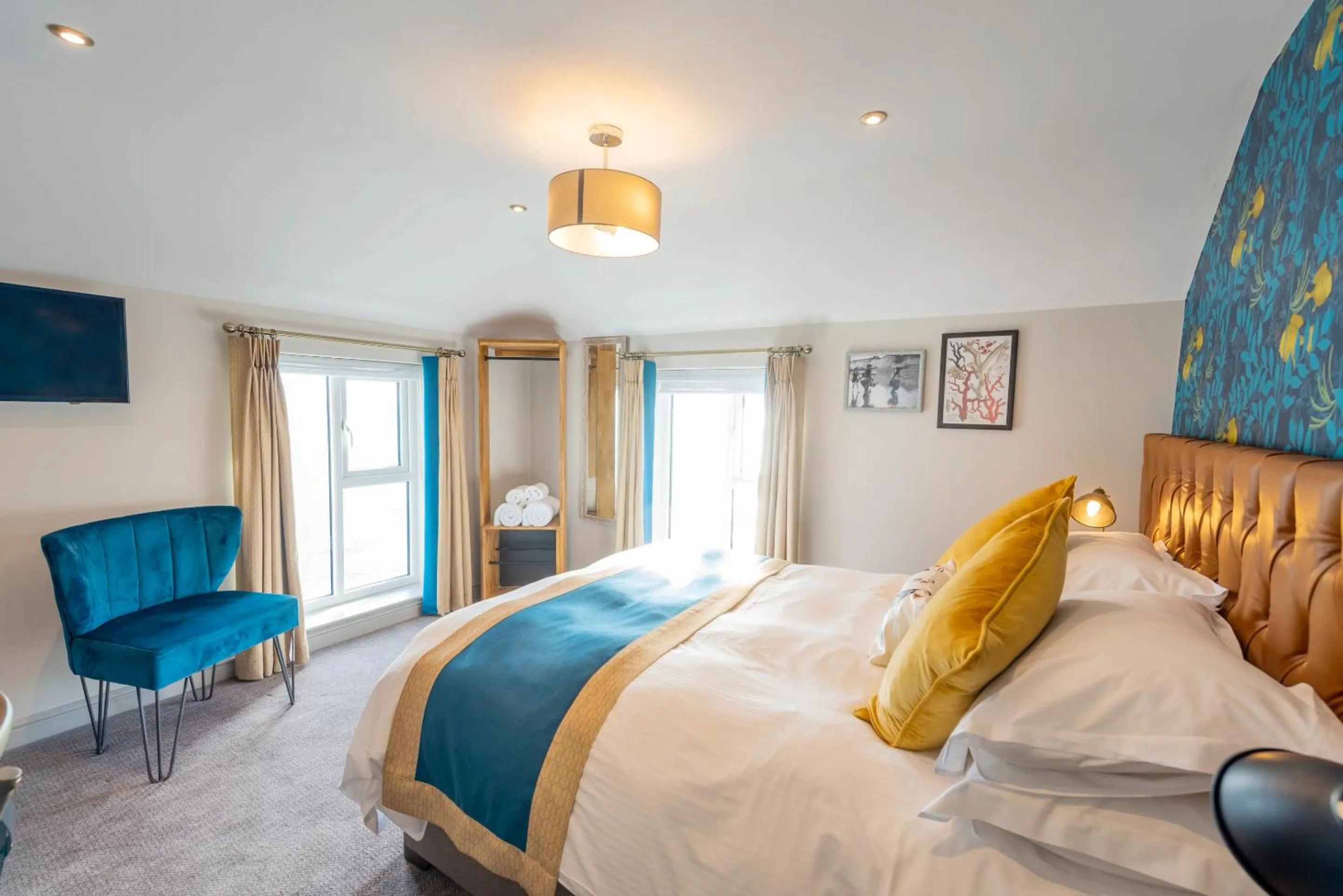 Bedroom, Bed in Inn on the Shore