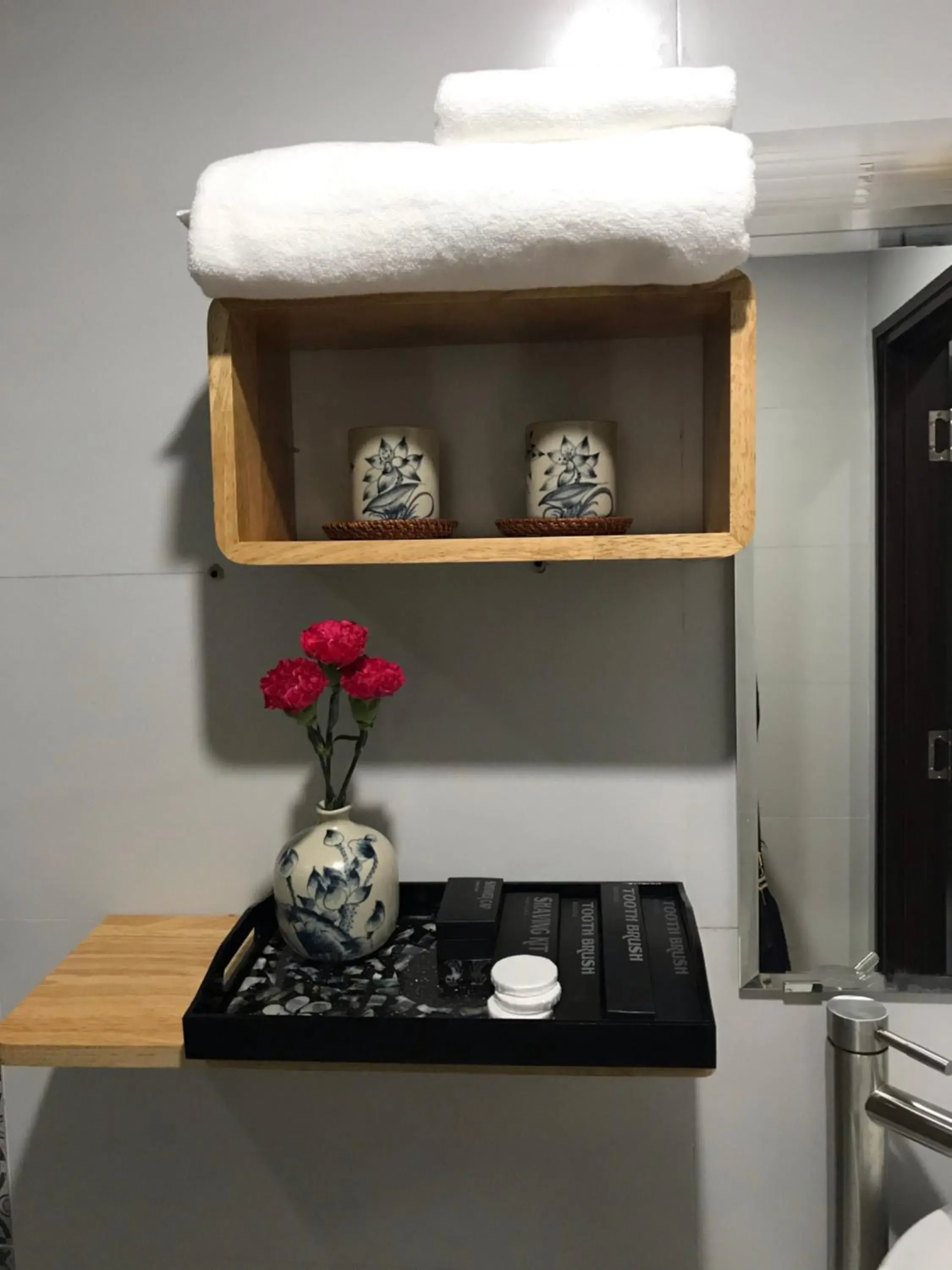 Standard Double or Twin Room in Hanoi Center Silk Lullaby Hotel and Travel Standard Double or Twin Room in Hanoi Center Silk Lullaby Hotel and Travel