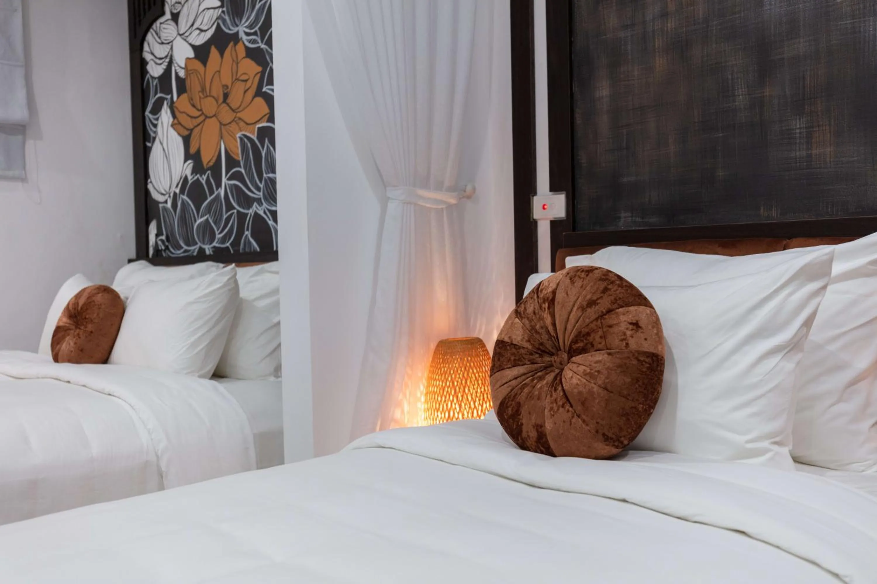 Bed in Hanoi Center Silk Lullaby Hotel and Travel