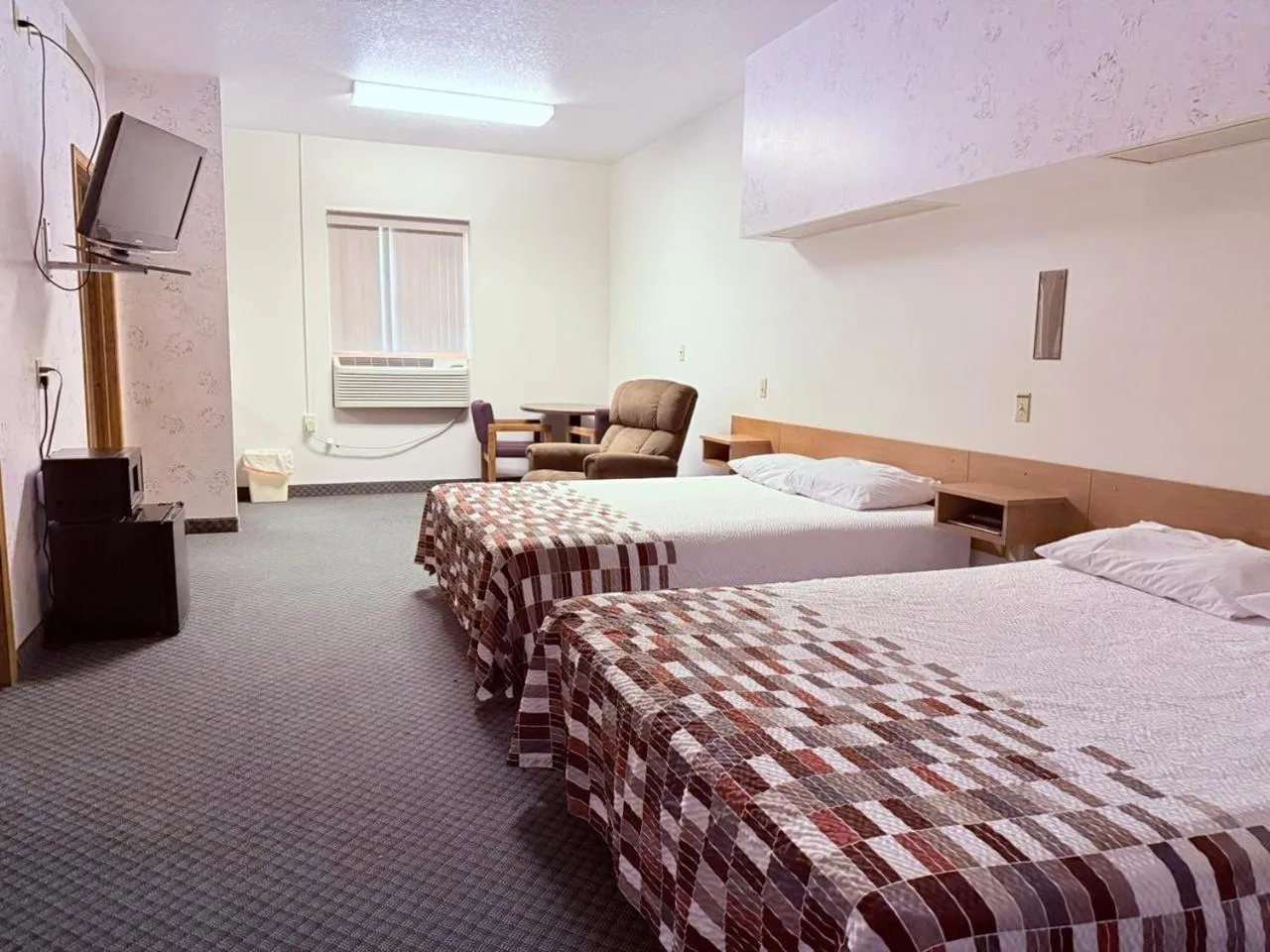 Bedroom, Bed in Hotel O Castle Town Ida Grove Hwy 175