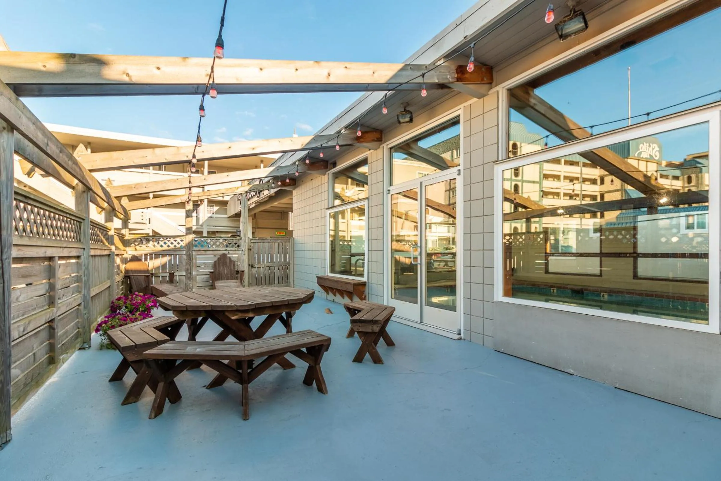 Patio in Seashore Inn on the Beach Seaside