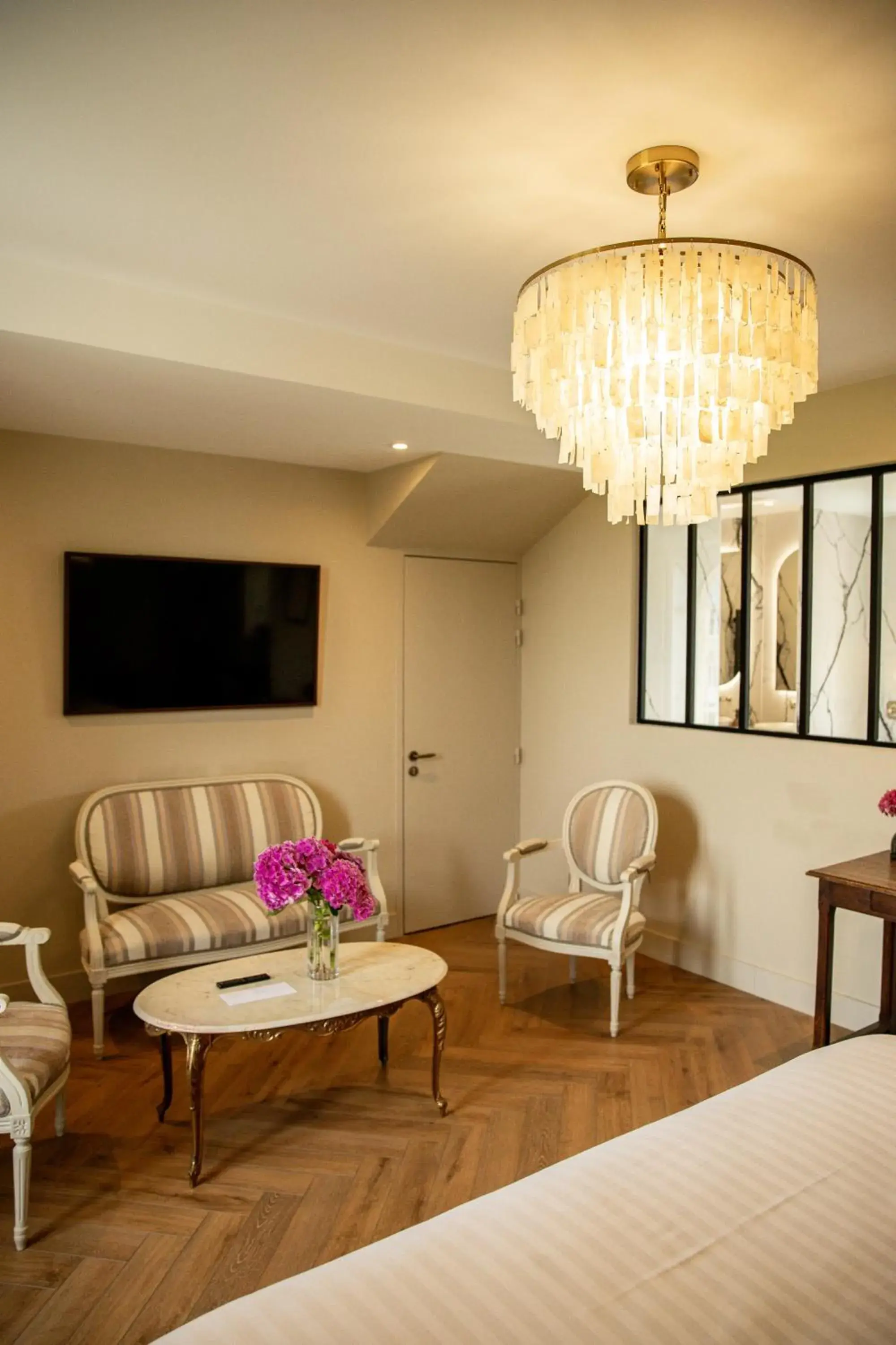 Deluxe Double Room - single occupancy in Domaine du Grand Caugy Deluxe Double Room - single occupancy in Domaine du Grand Caugy