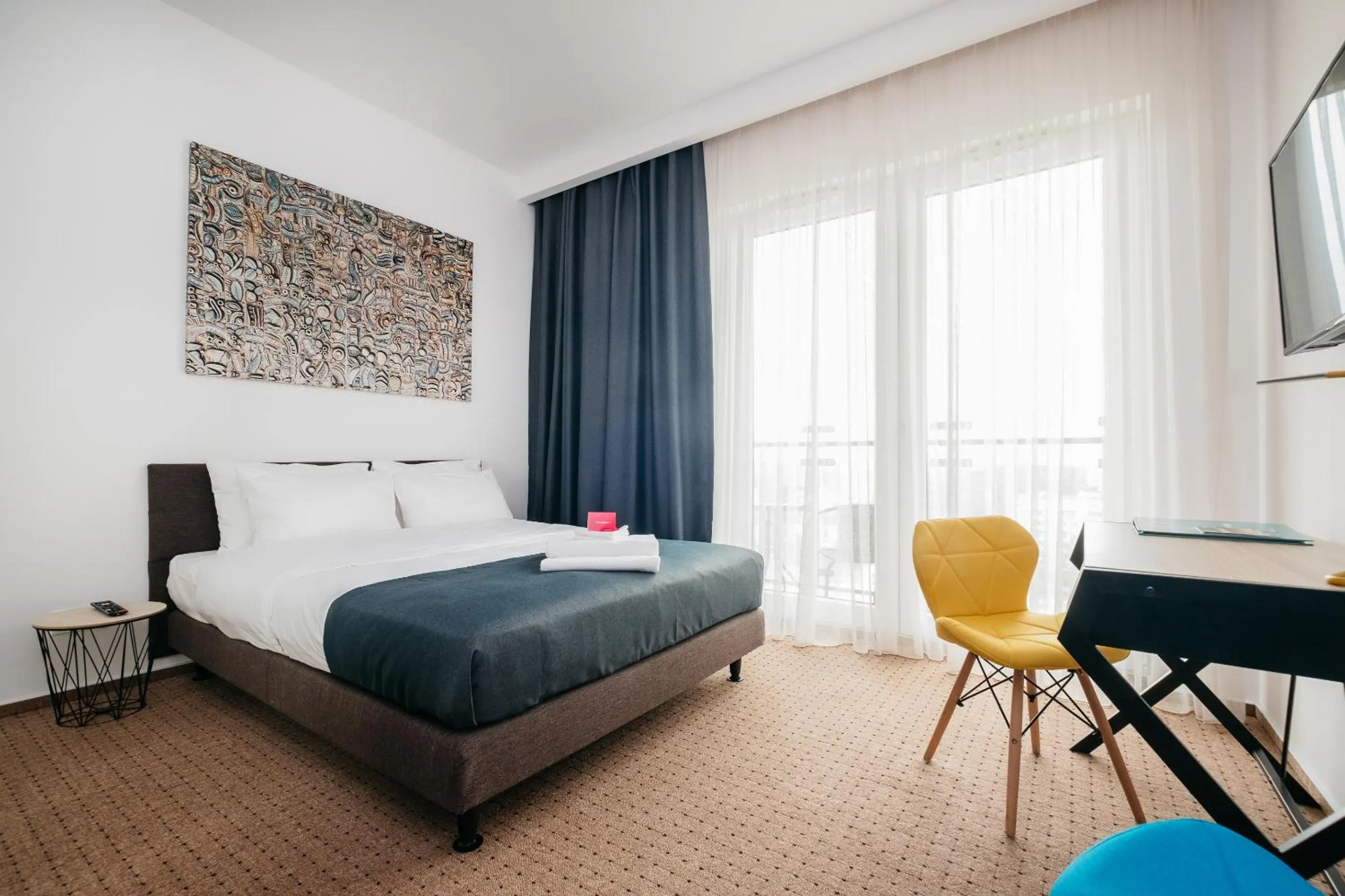 Varsovia Comfort by BookingHost