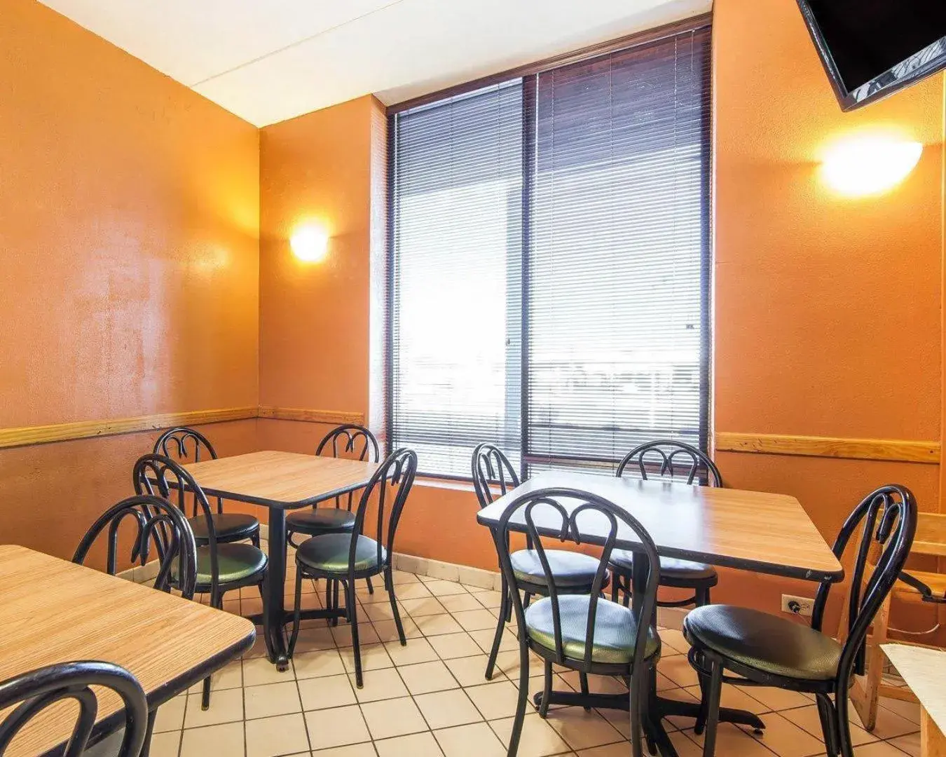 Breakfast in Quality Inn Maysville Breakfast in Quality Inn Maysville