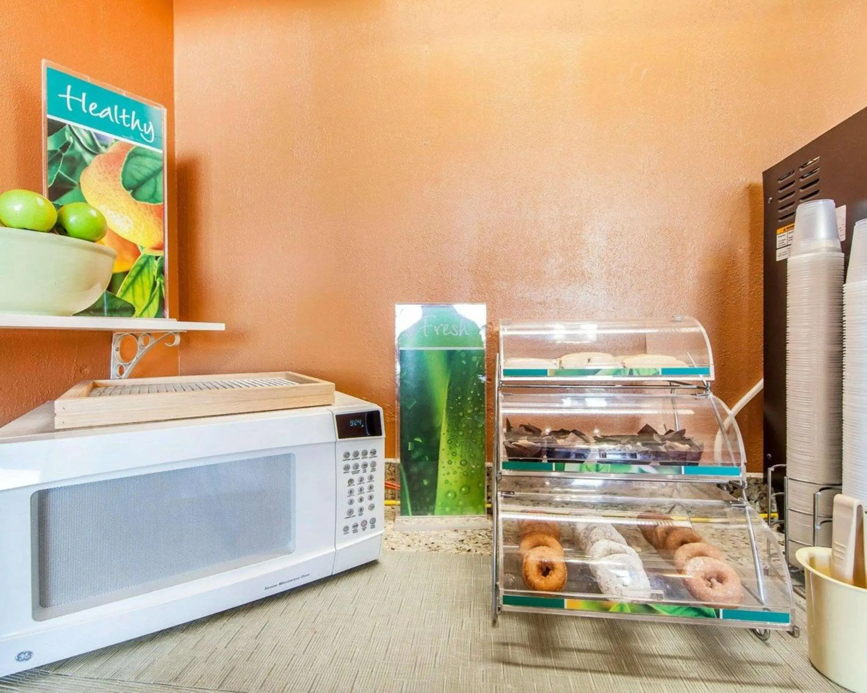 Restaurant/places to eat in Quality Inn Restaurant/places to eat in Quality Inn