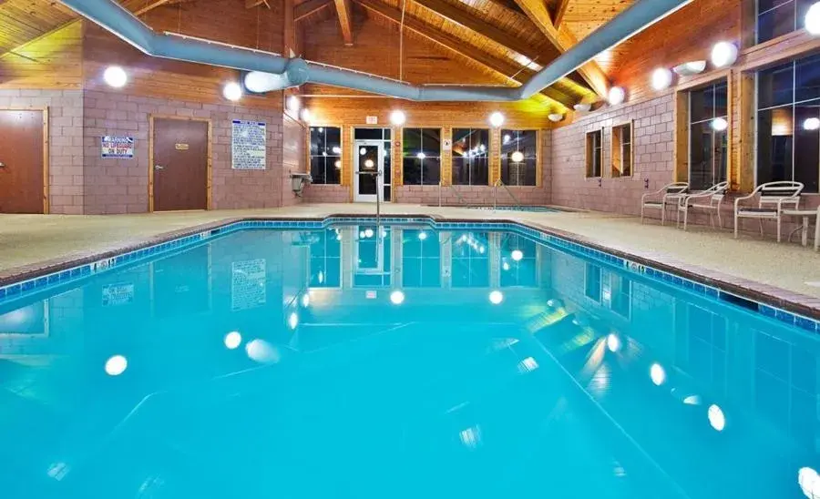 Swimming pool in AmericInn by Wyndham Vidalia Swimming pool in AmericInn by Wyndham Vidalia