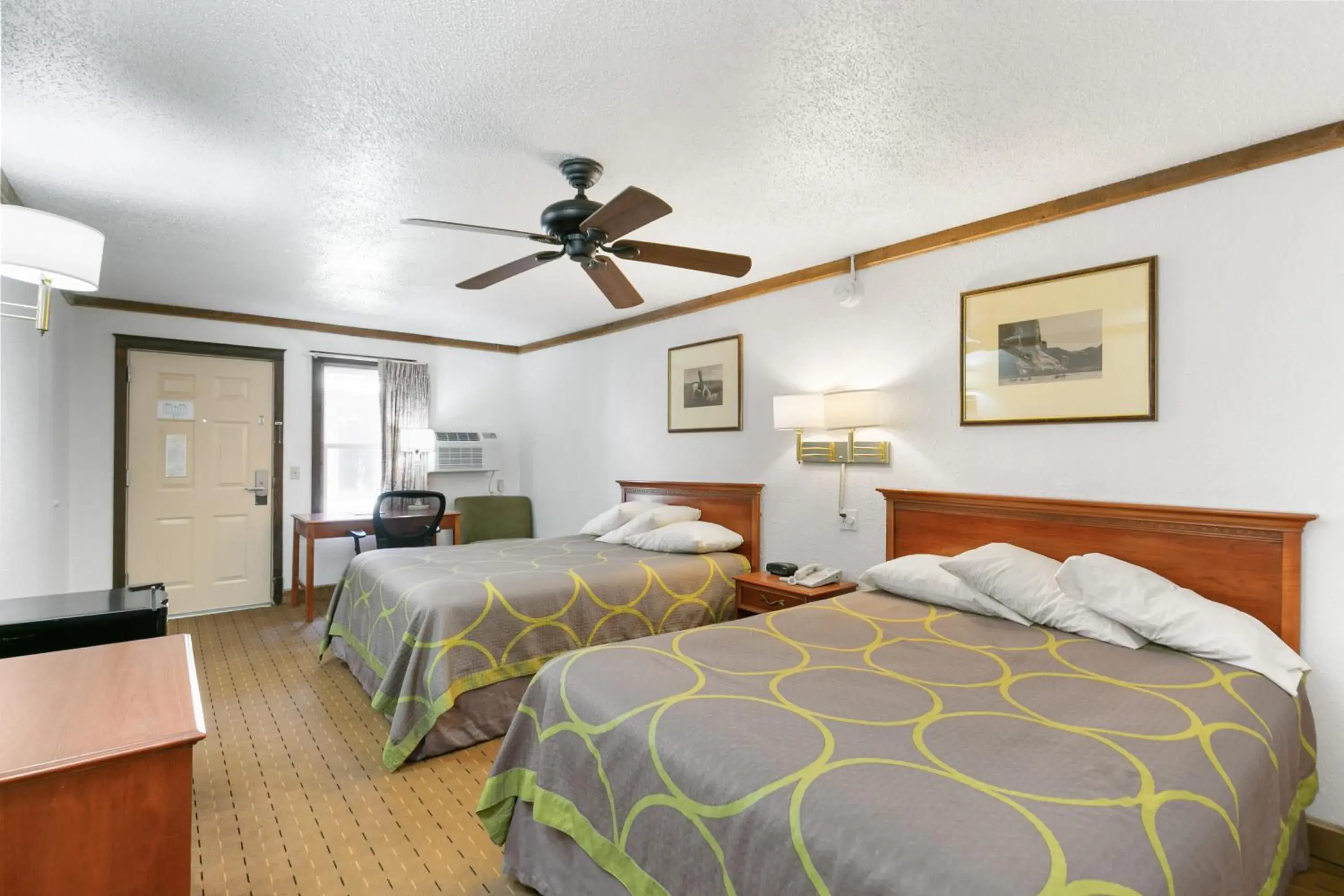 Bed in Georgetown Lodge Bed in Georgetown Lodge