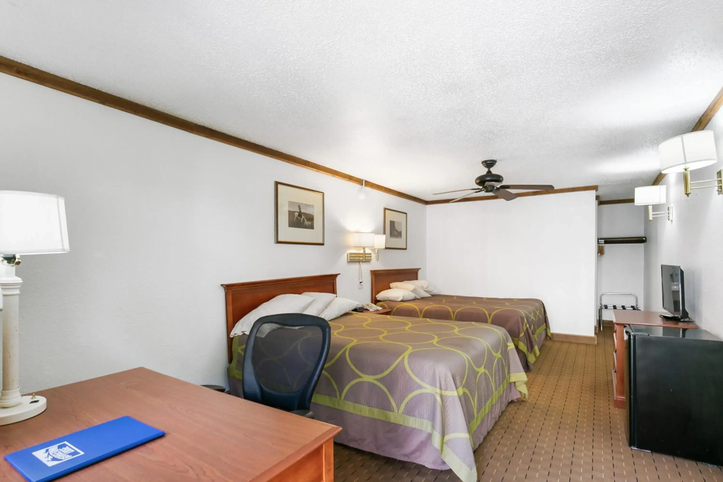 Bed in Georgetown Lodge Bed in Georgetown Lodge