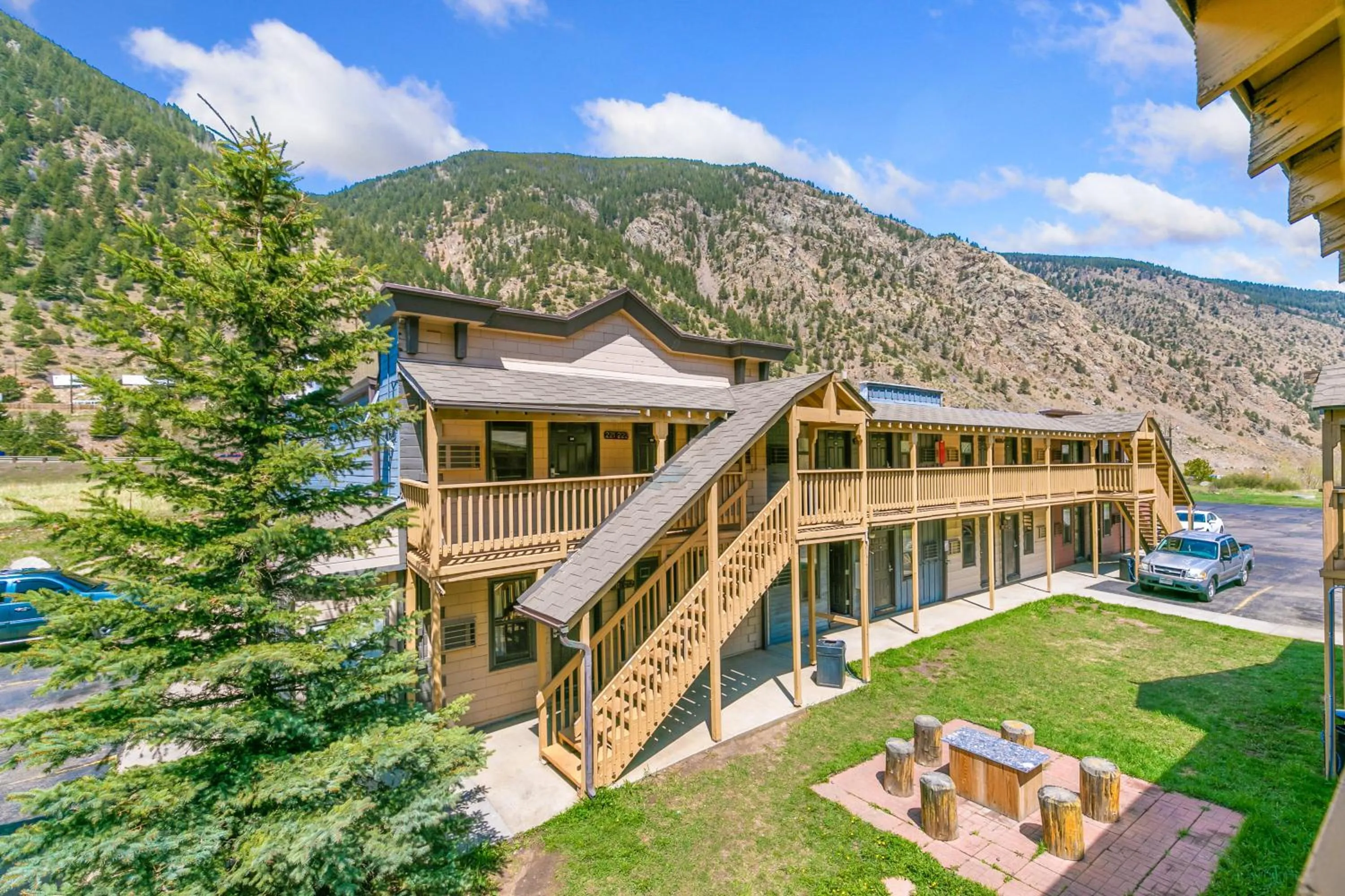 Property building in Georgetown Lodge