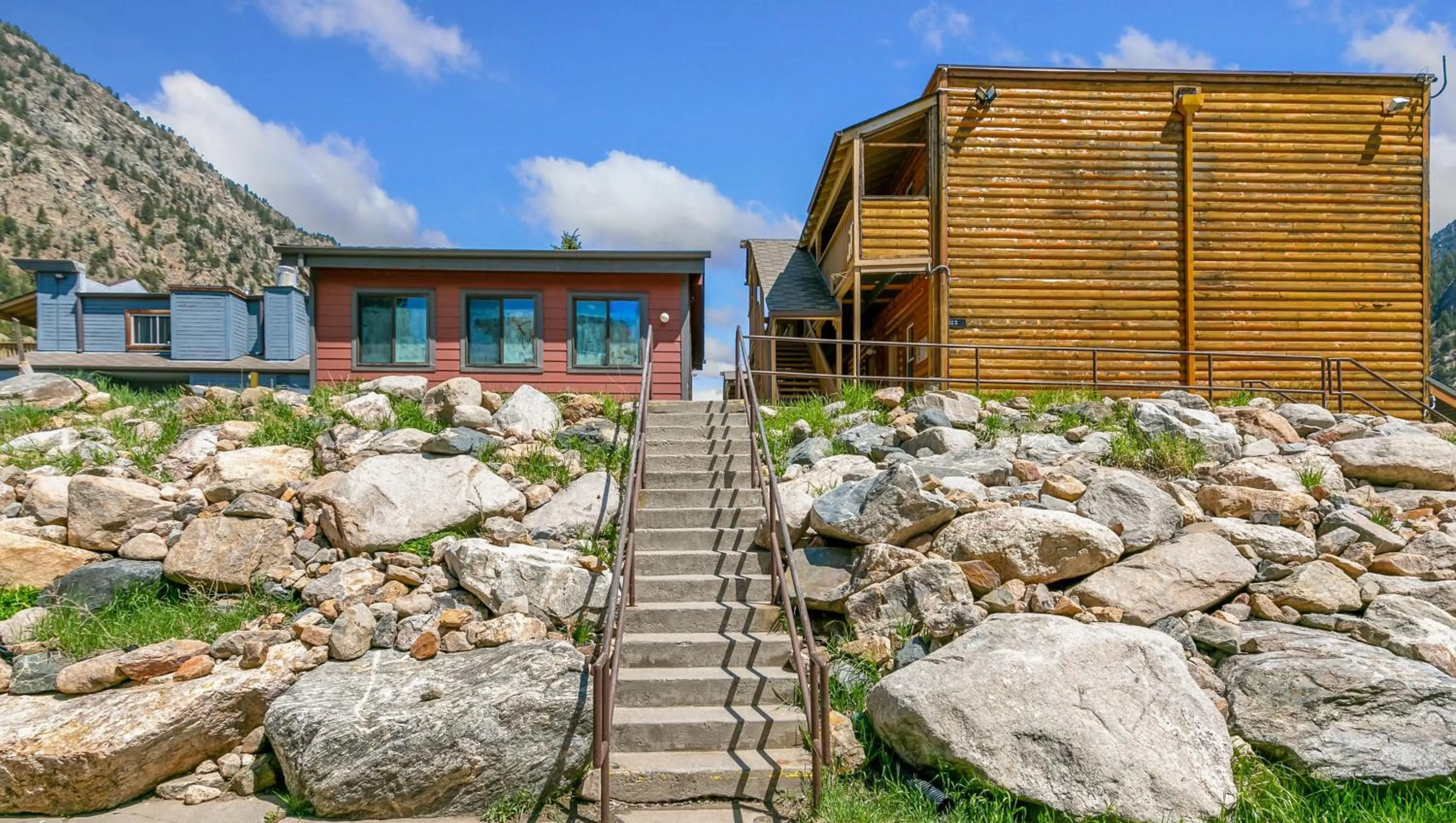 Property building in Georgetown Lodge