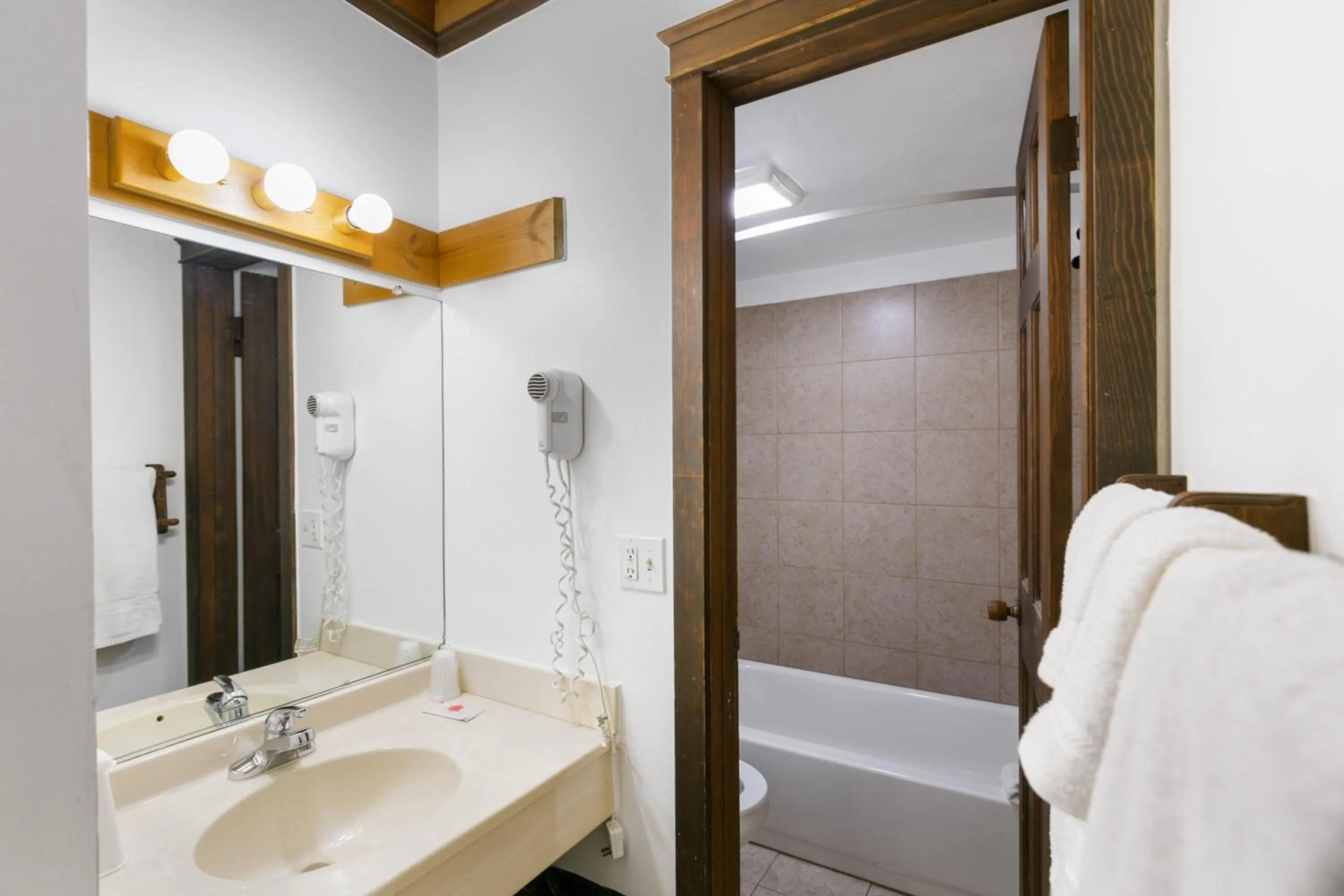 Bathroom in Georgetown Lodge