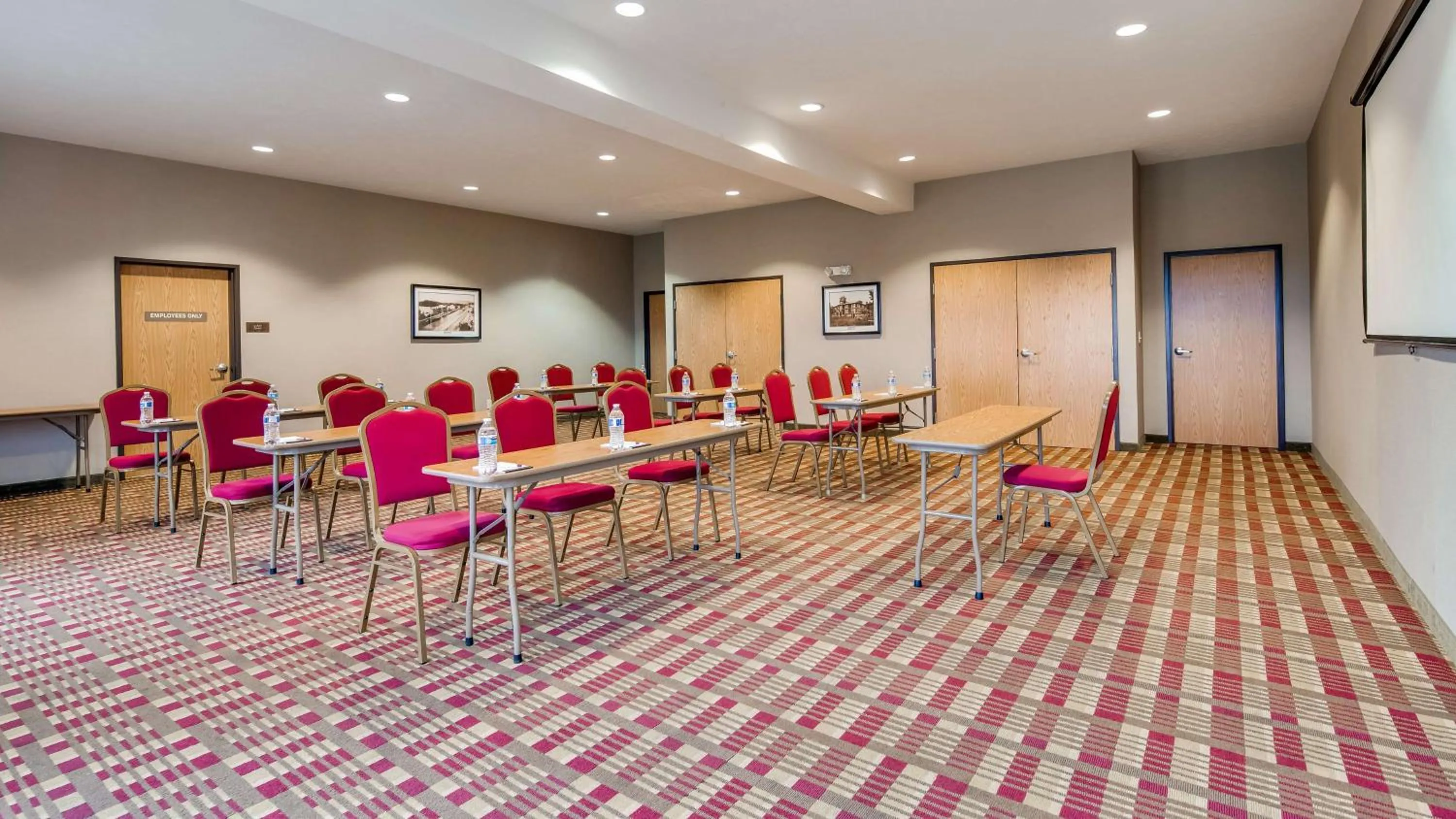 Meeting/conference room in Best Western Plus Grapevine Inn