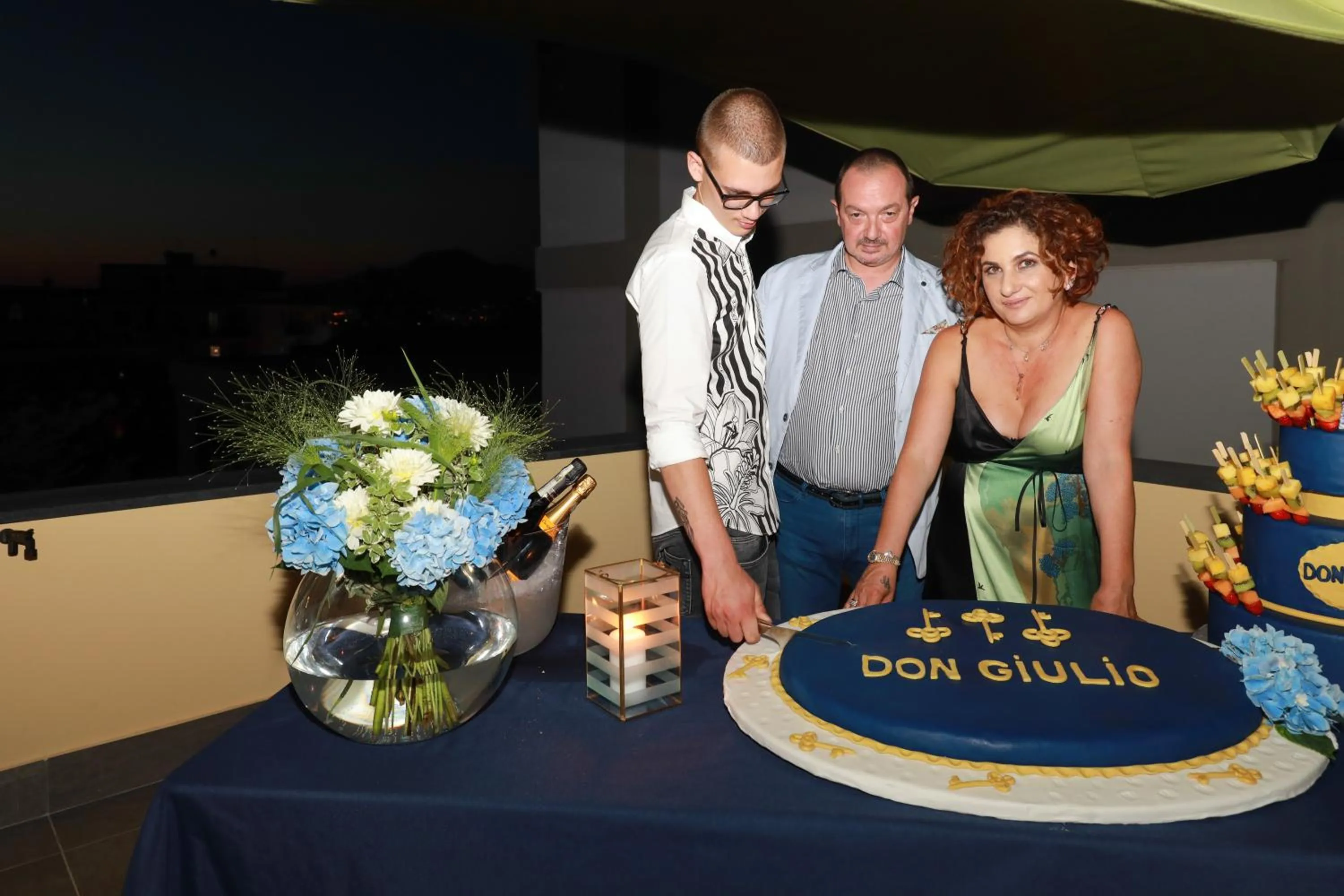 Staff in DON GIULIO LUXURY ROOMS jacuzzi