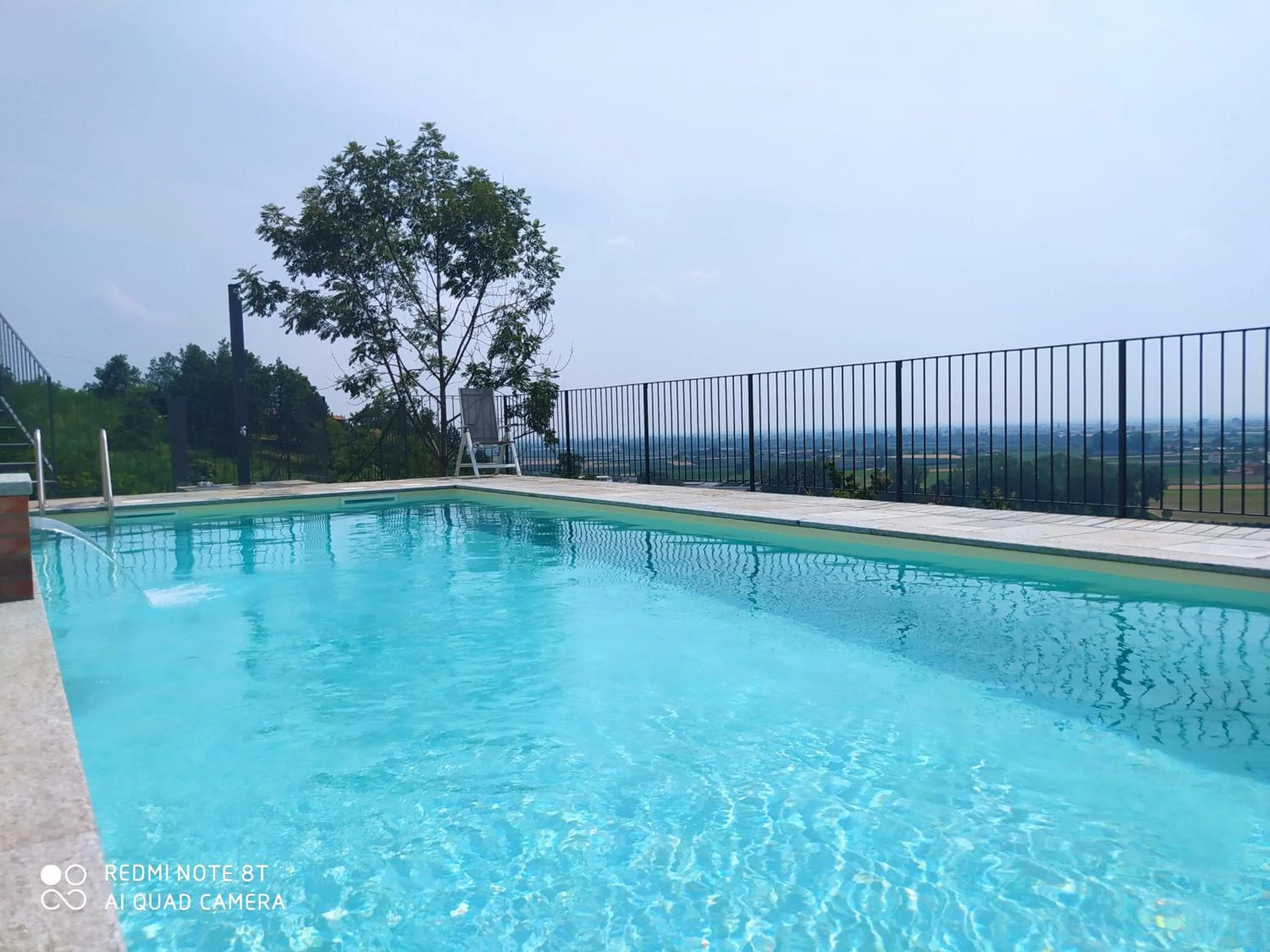 Swimming pool in B&B Villa Antilia
