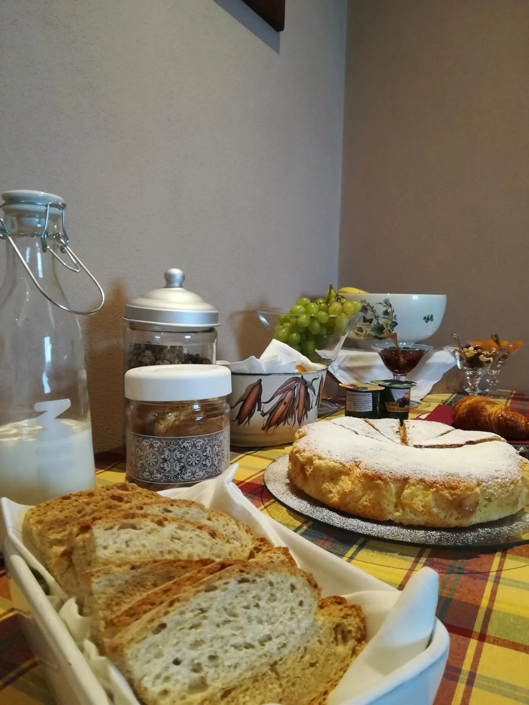 Food and drinks in B&B Villa Antilia