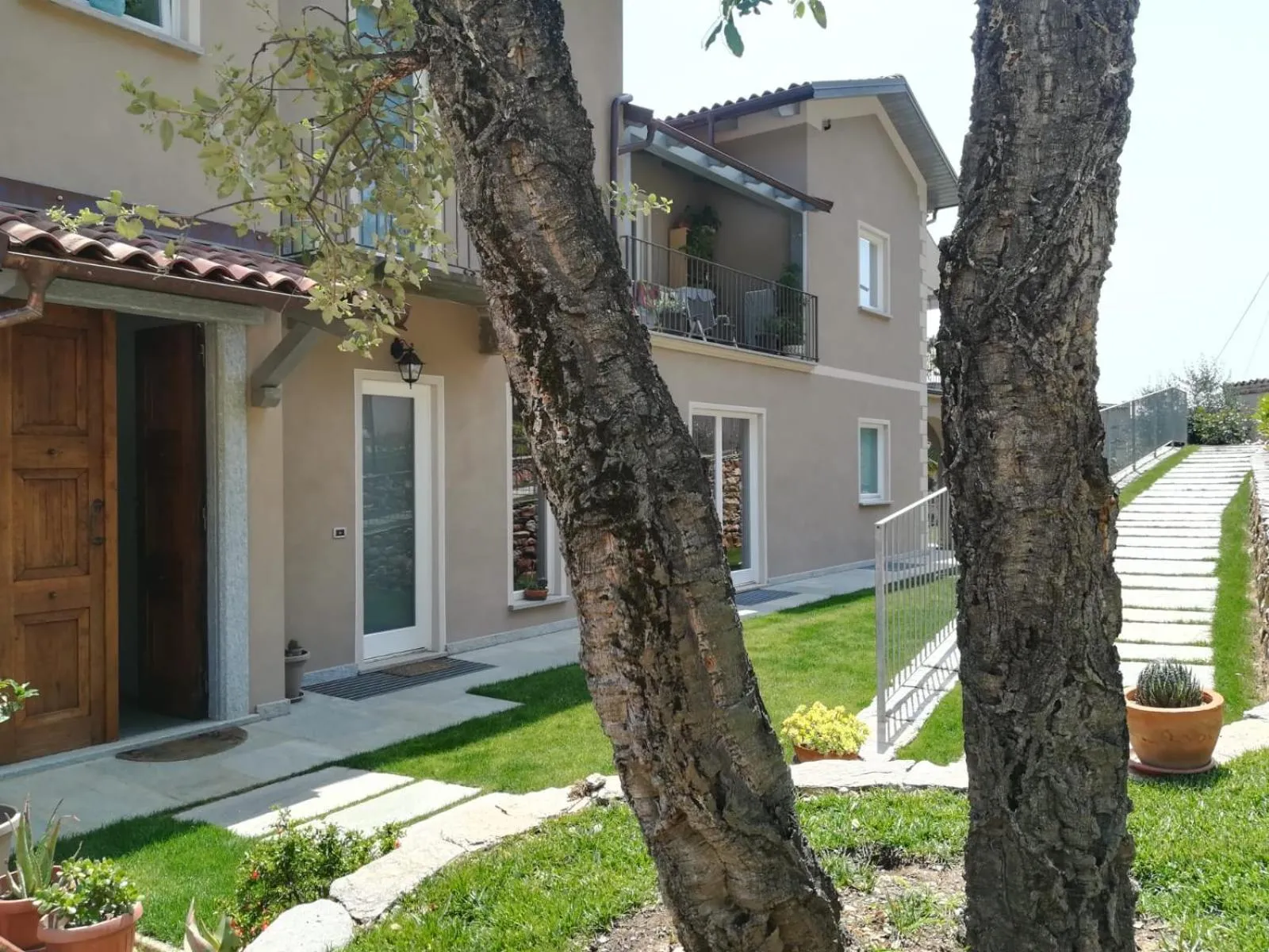 Facade/entrance in B&B Villa Antilia