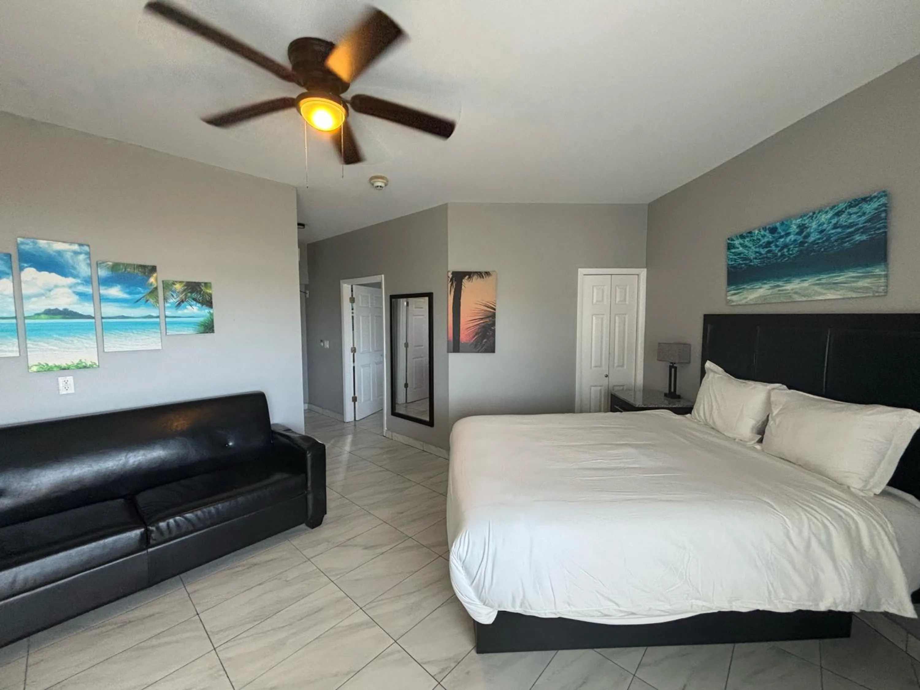 Bed in Grace Bay Suites