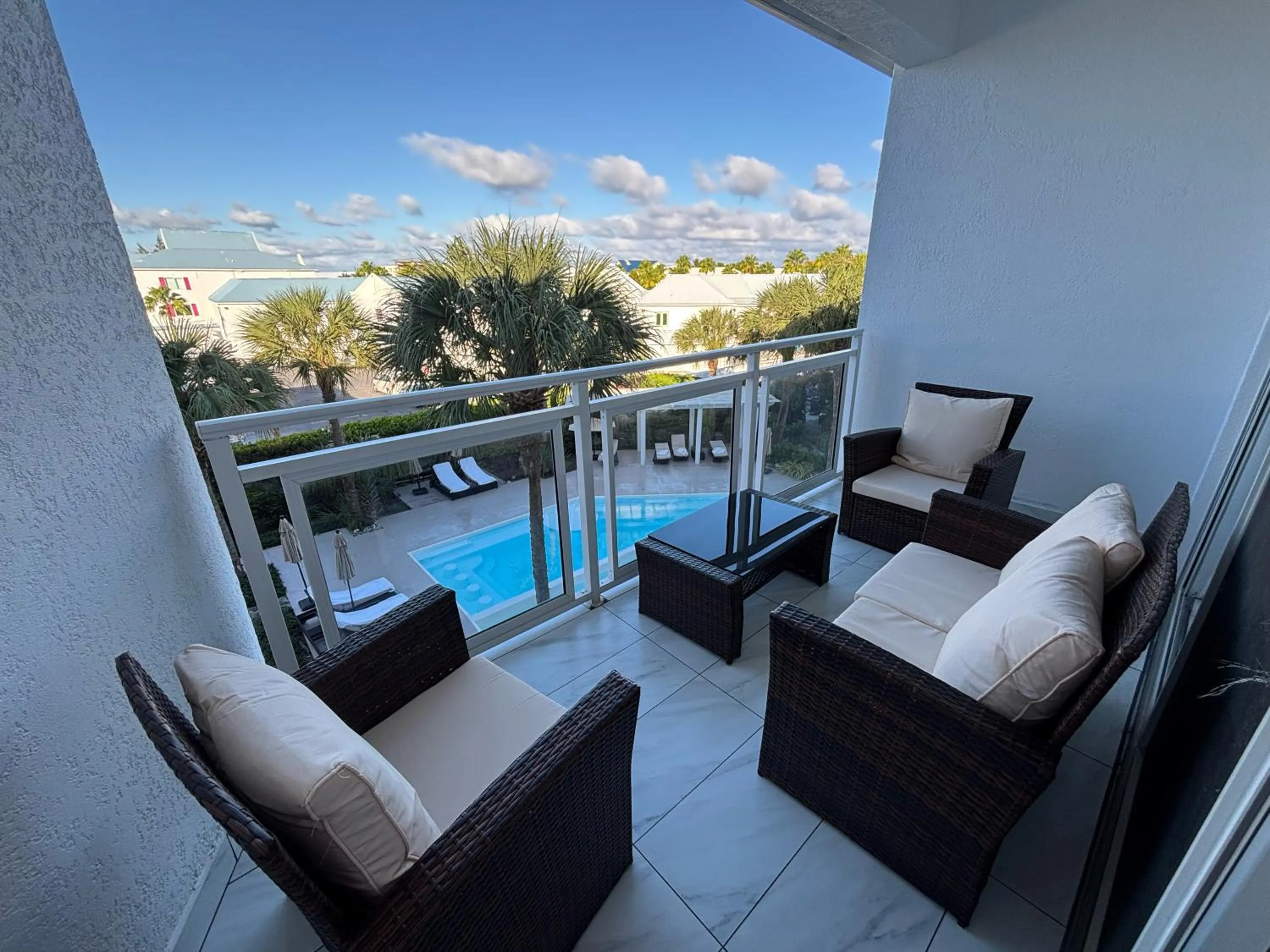 Balcony/Terrace in Grace Bay Suites