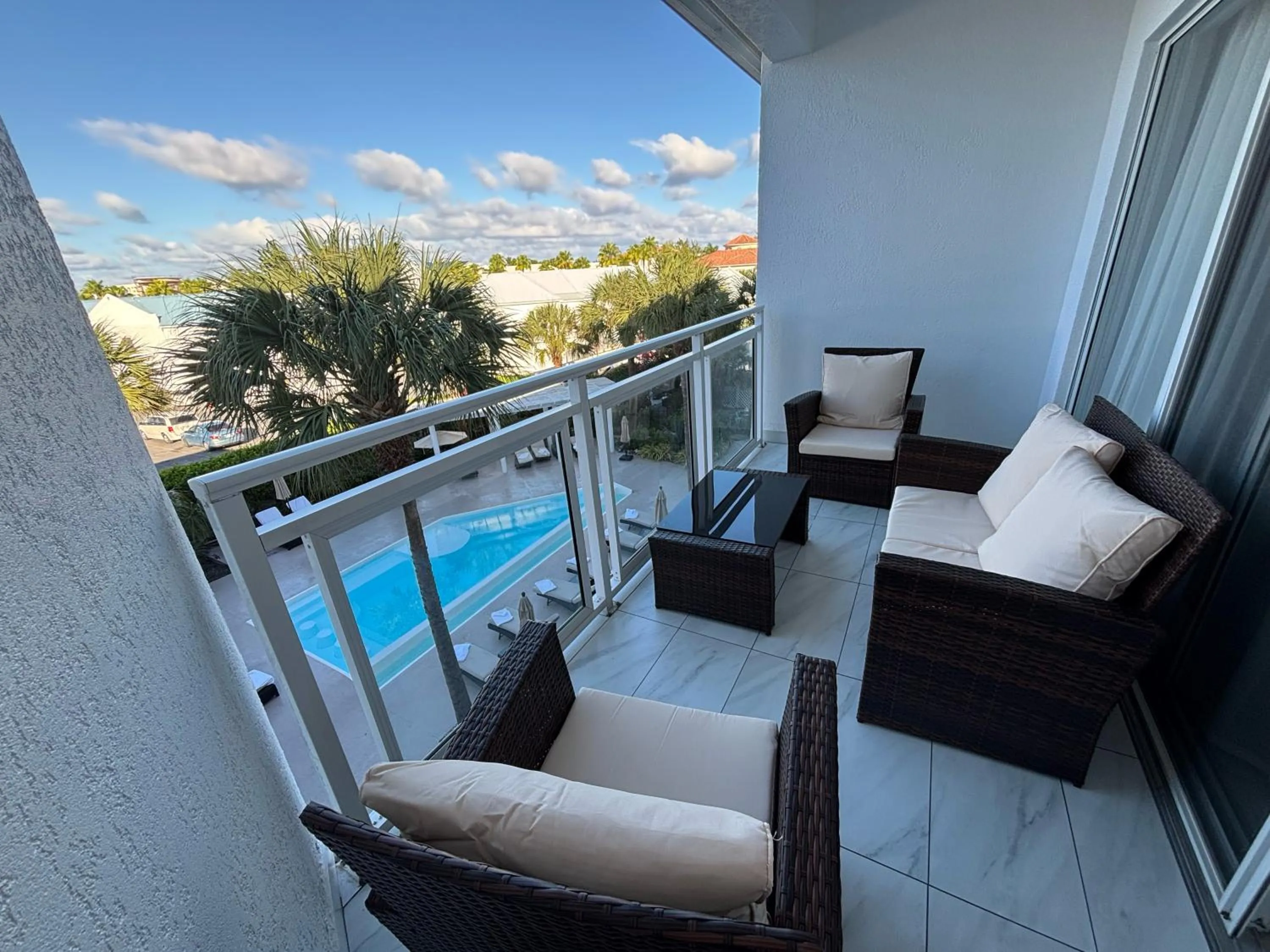 Balcony/Terrace in Grace Bay Suites