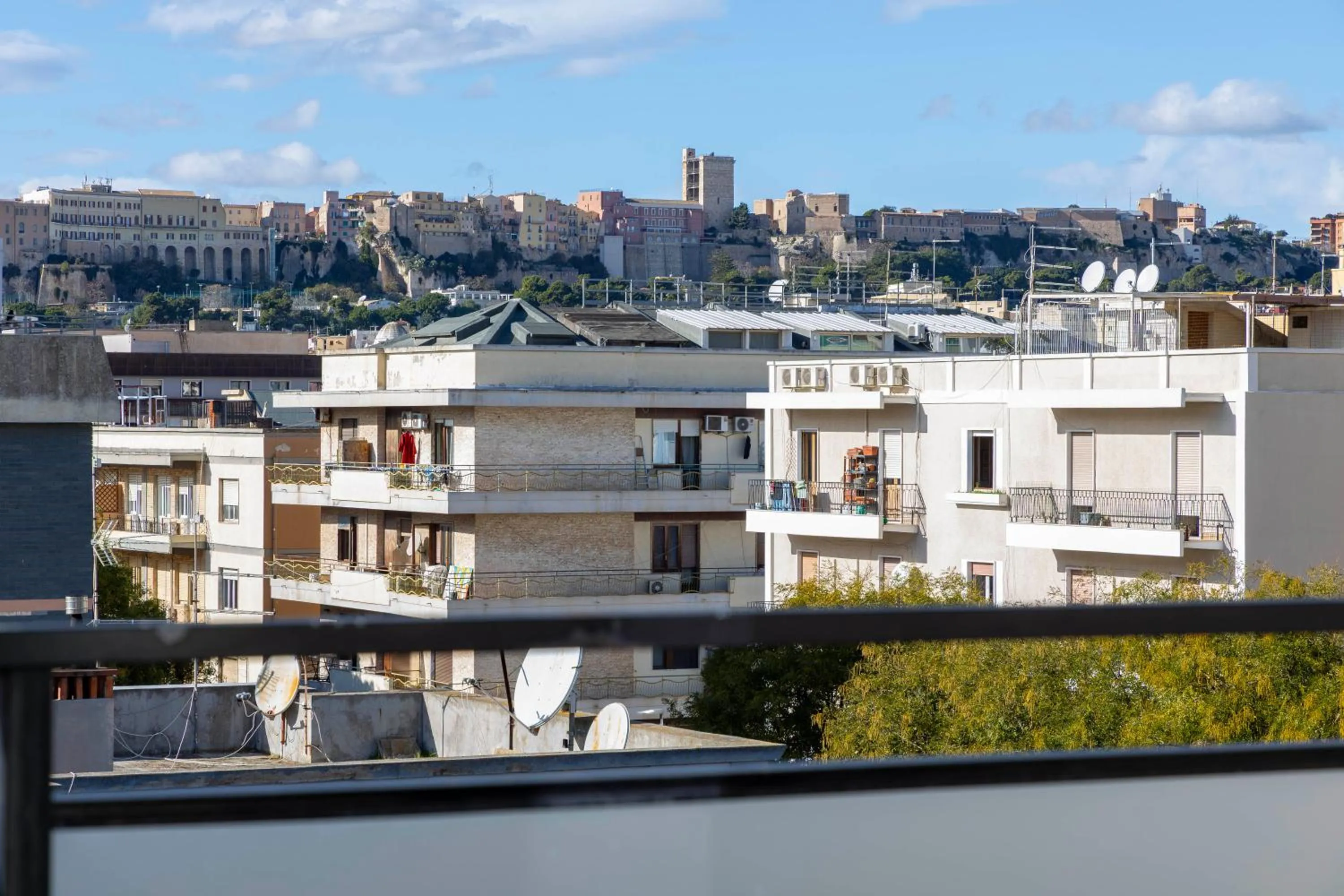 Day in Mapi’s Rooms