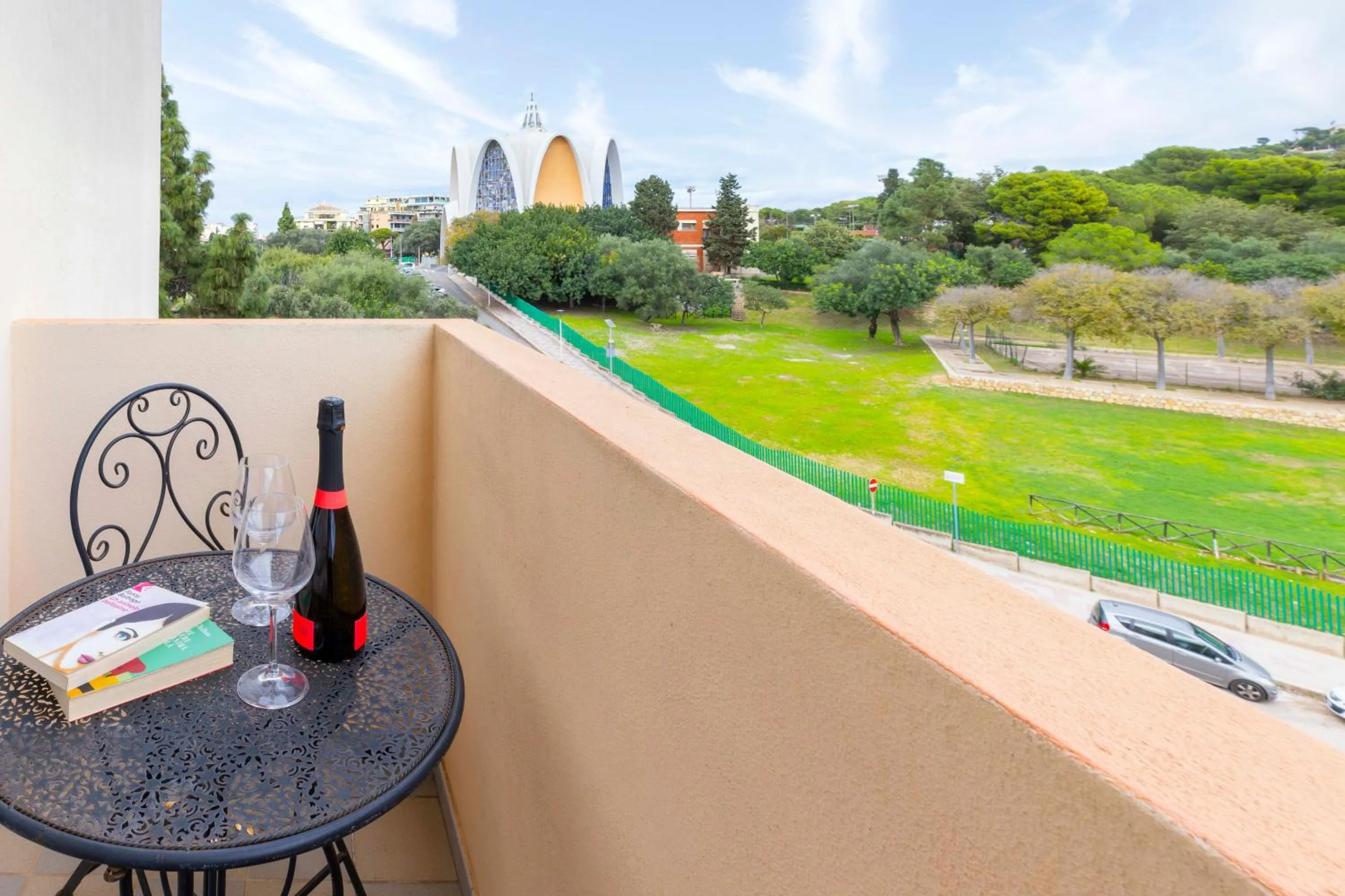 Day in Mapi’s Rooms