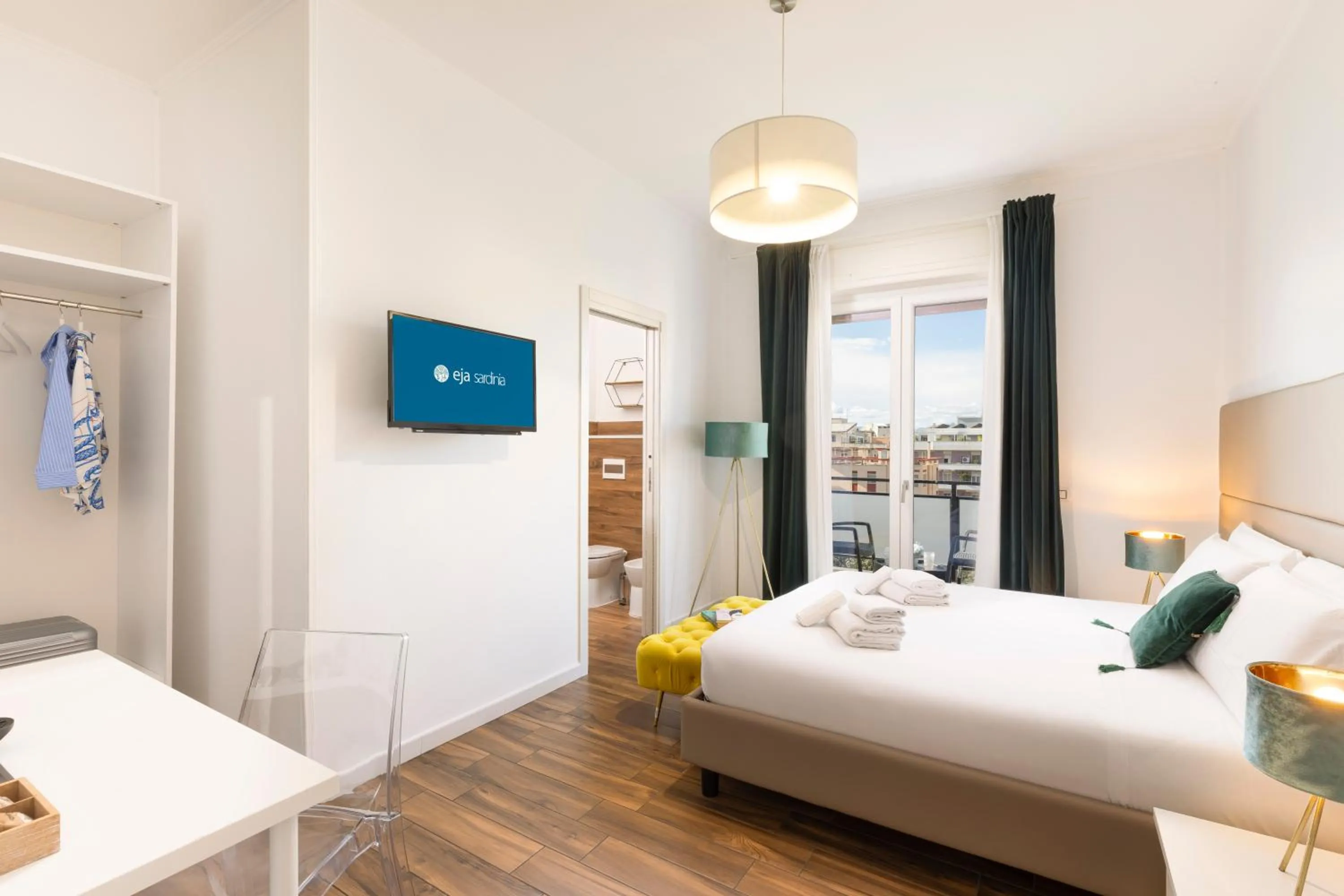 Bed in Mapi’s Rooms