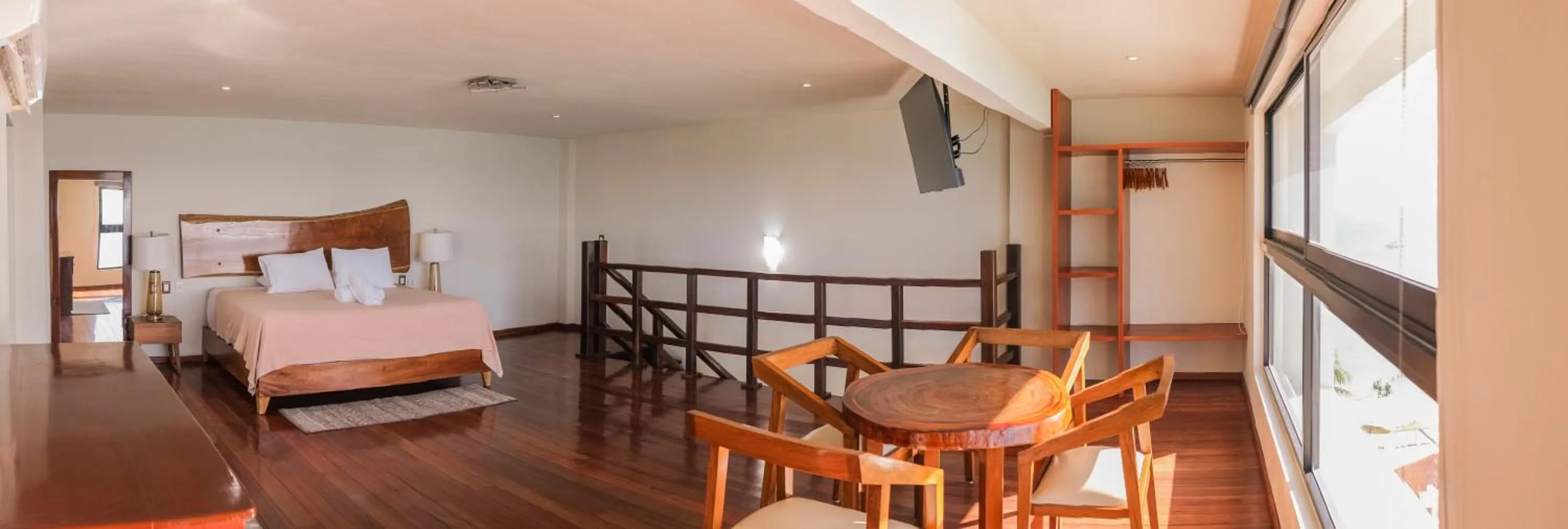 Family, Bed in Cuxos Hotel Beachfront