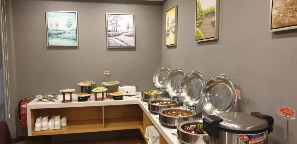 Restaurant/places to eat in Lumut Suites Restaurant/places to eat in Lumut Suites