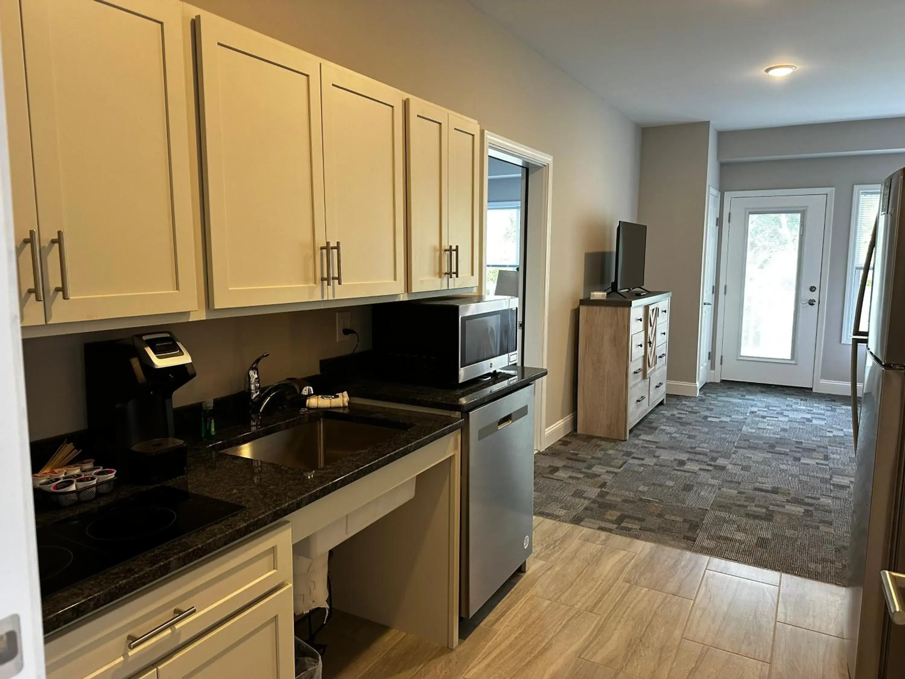 Queen Studio in River Hotel of Southport Queen Studio in River Hotel of Southport