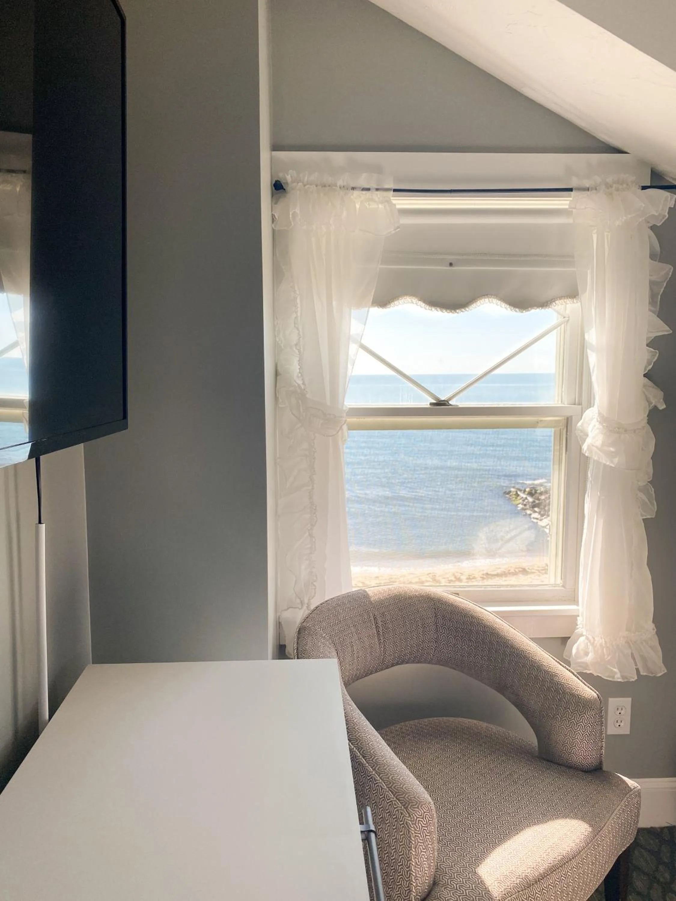 Sea view, Bed in By The Sea Guests Bed & Breakfast and Suites