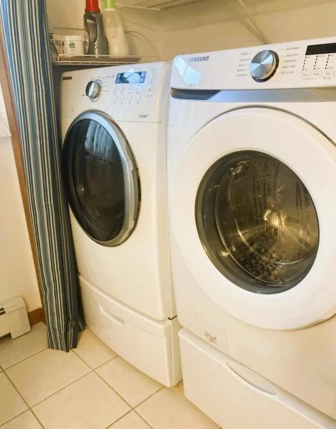 laundry in By The Sea Guests Bed & Breakfast and Suites