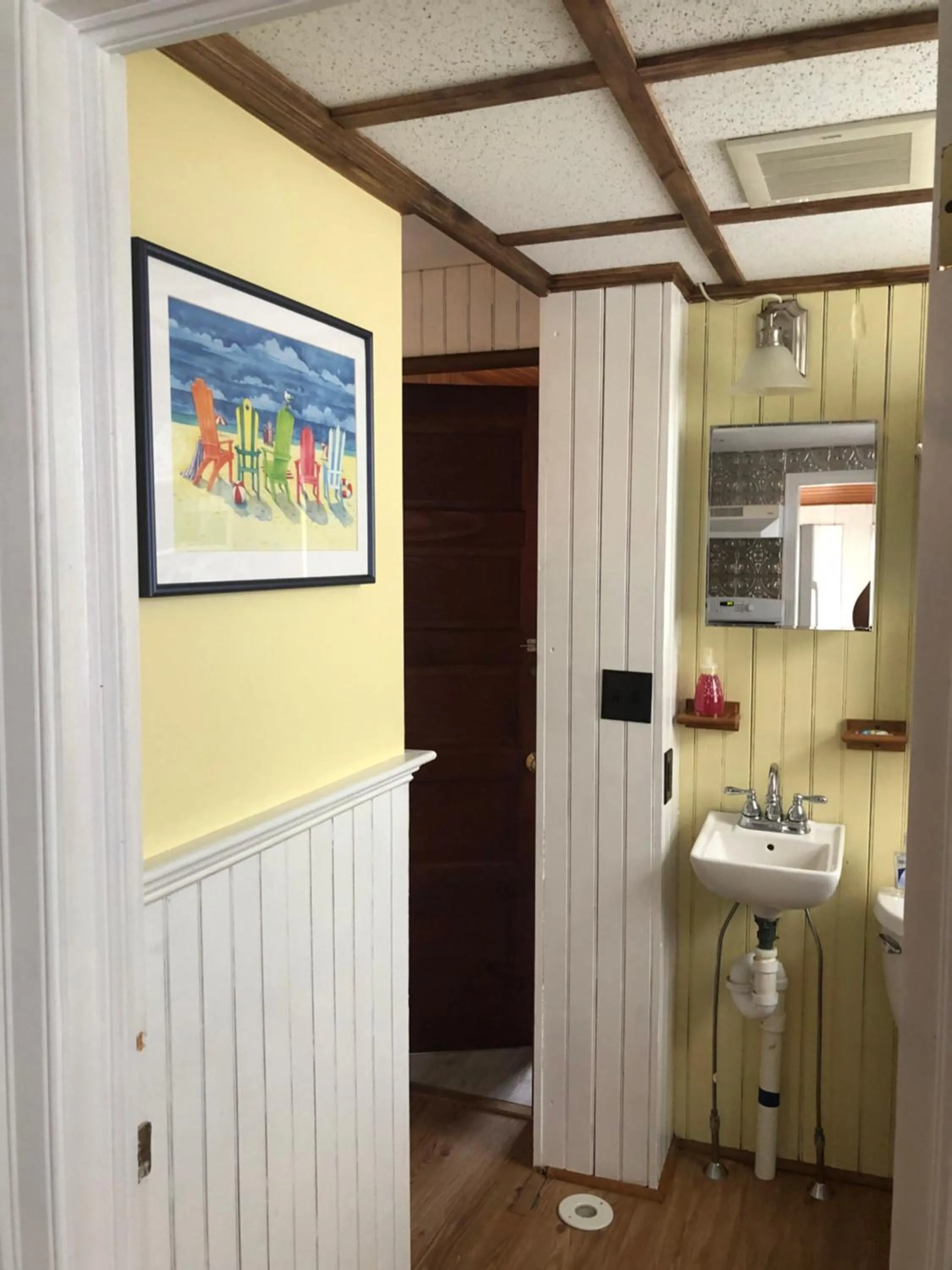 Bathroom in By The Sea Guests Bed & Breakfast and Suites