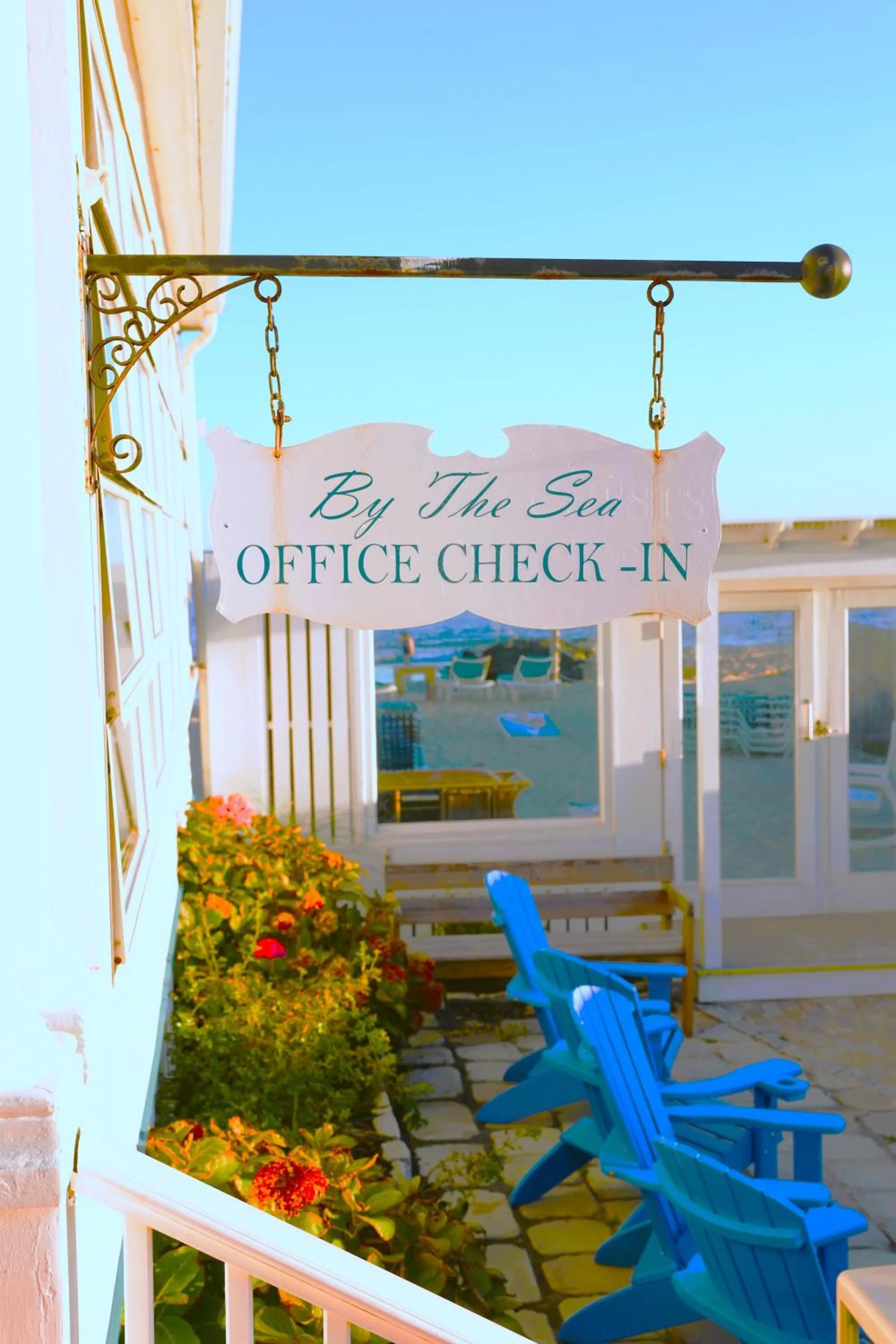 Lobby or reception in By The Sea Guests Bed & Breakfast and Suites