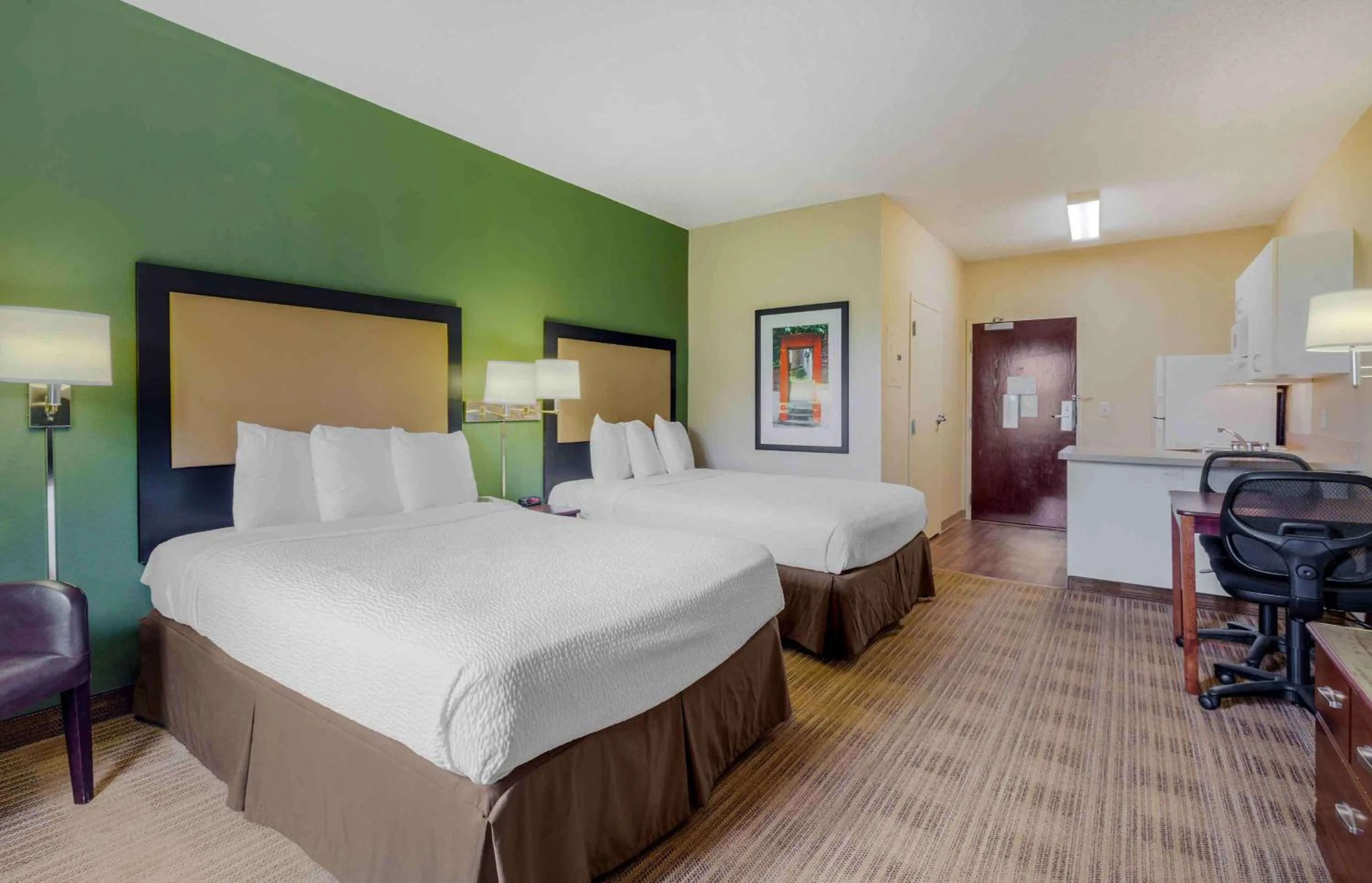 Bedroom, Bed in Extended Stay America - Providence - West Warwick