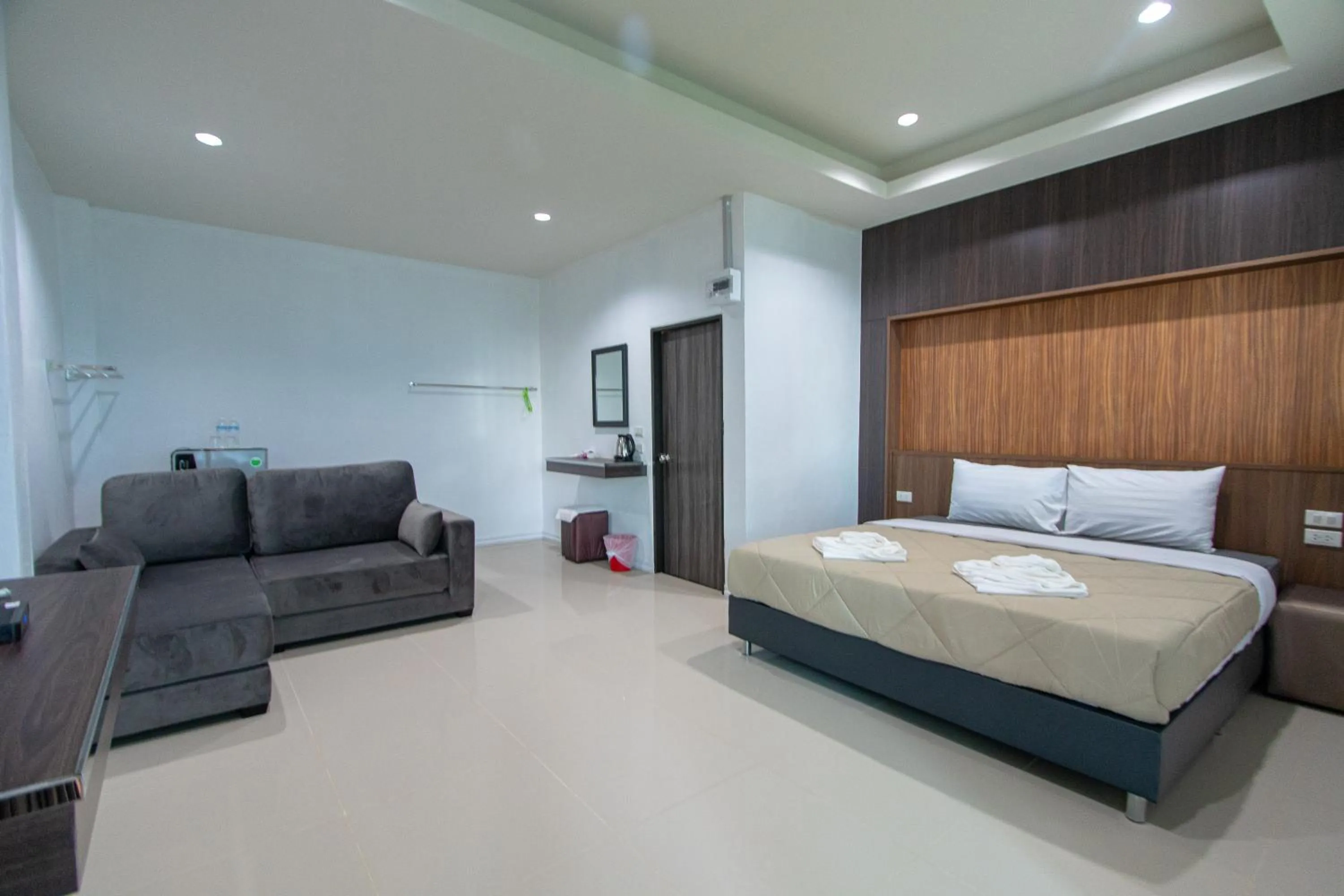 Bed in Aownoi Bay Resort