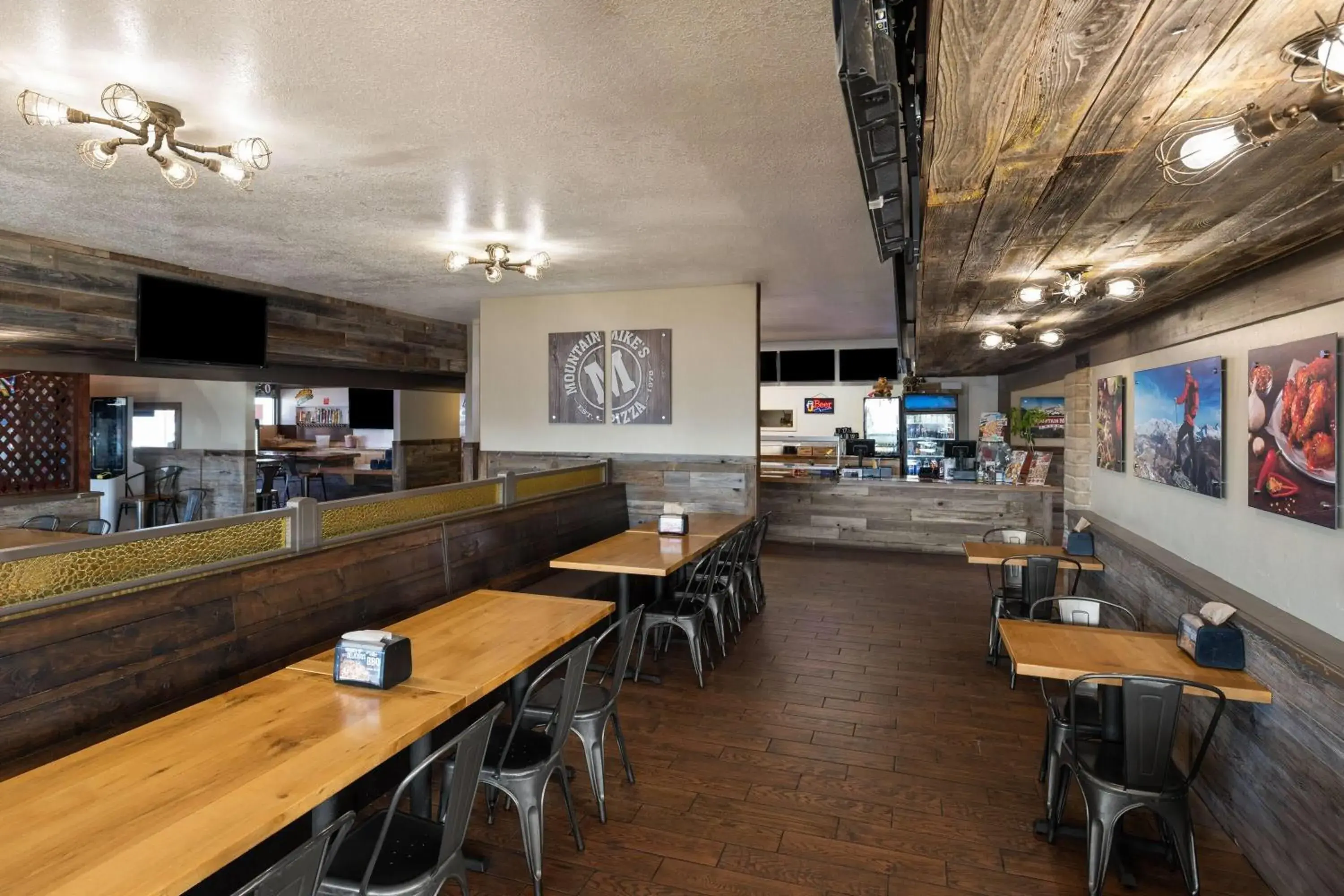 Restaurant/places to eat in Super 8 by Wyndham Fort Bragg Restaurant/places to eat in Super 8 by Wyndham Fort Bragg