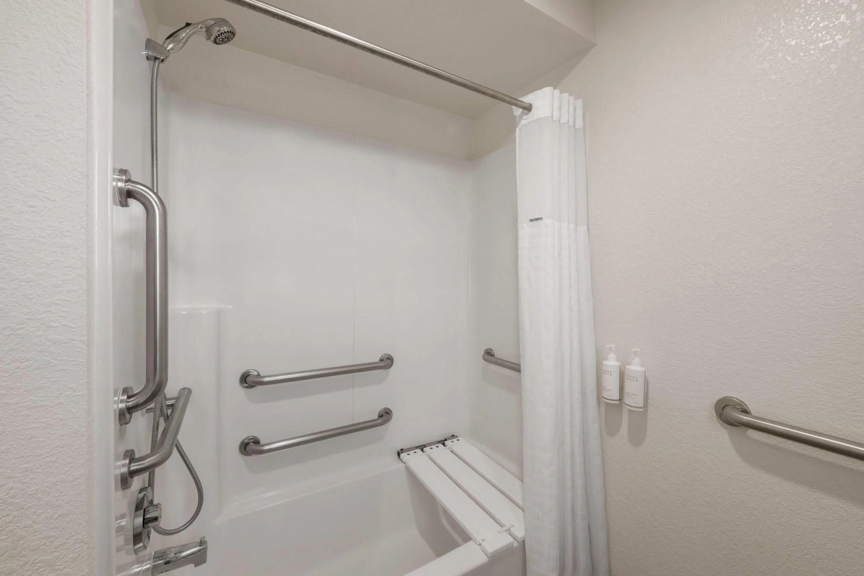 Photo of the whole room in Super 8 by Wyndham Fort Bragg