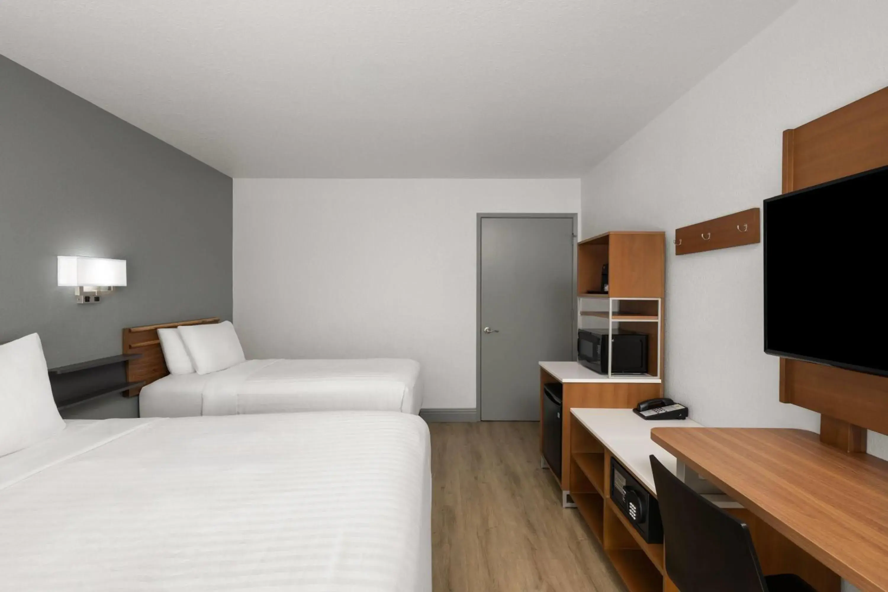 Queen Room with Two Single Beds - Mobility Accessible/Non-Smoking in Super 8 by Wyndham Fort Bragg Queen Room with Two Single Beds - Mobility Accessible/Non-Smoking in Super 8 by Wyndham Fort Bragg