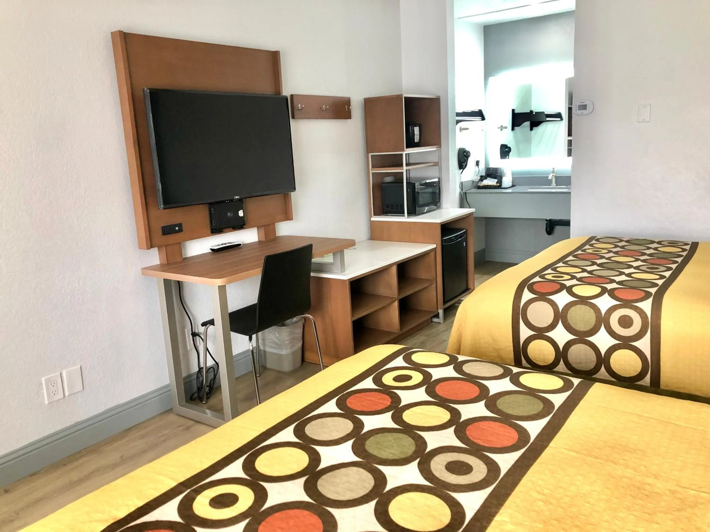 Bed in Super 8 by Wyndham Fort Bragg