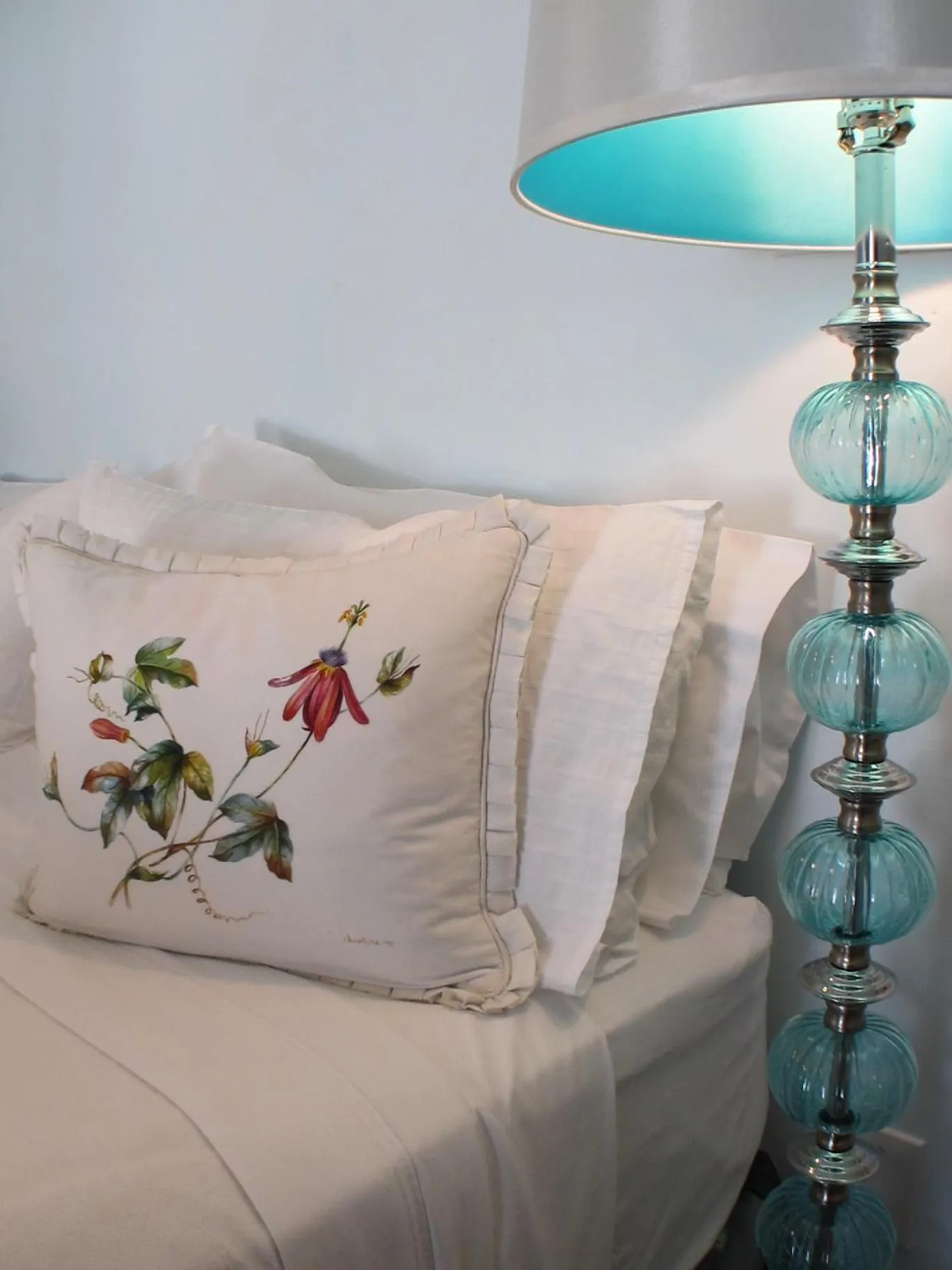 Bed in The Connecticut River Valley Inn Hartford South/Glastonbury