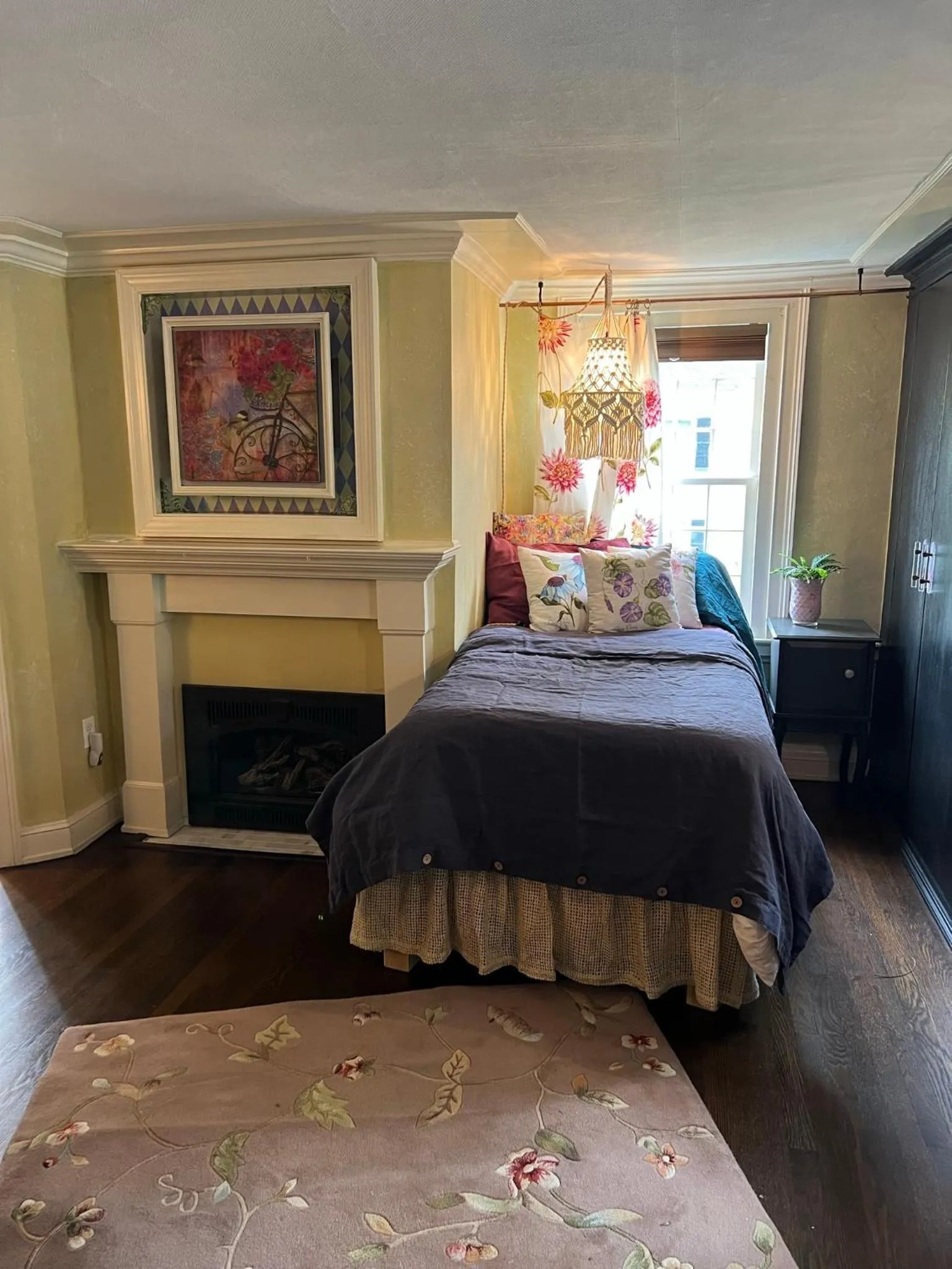Bedroom, Bed in The Connecticut River Valley Inn Hartford South/Glastonbury