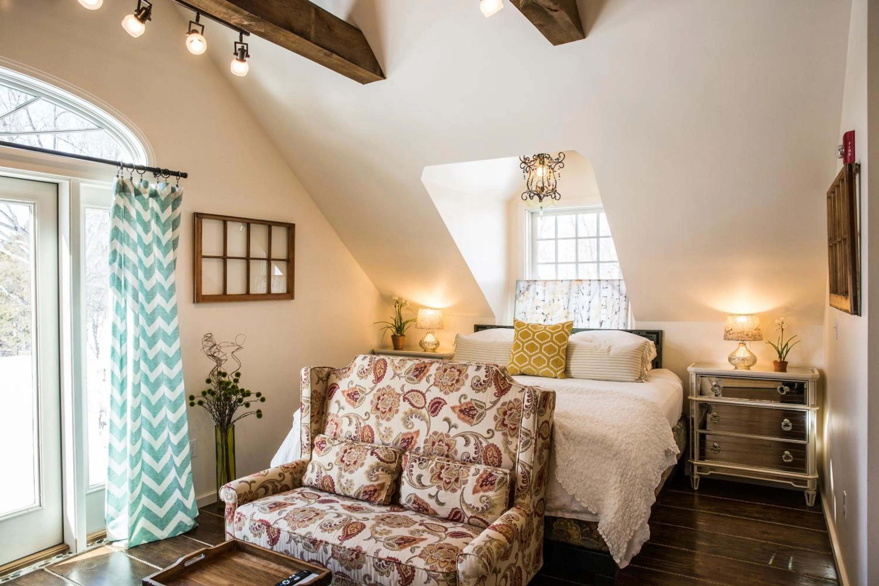 Bed in The Connecticut River Valley Inn Hartford South/Glastonbury