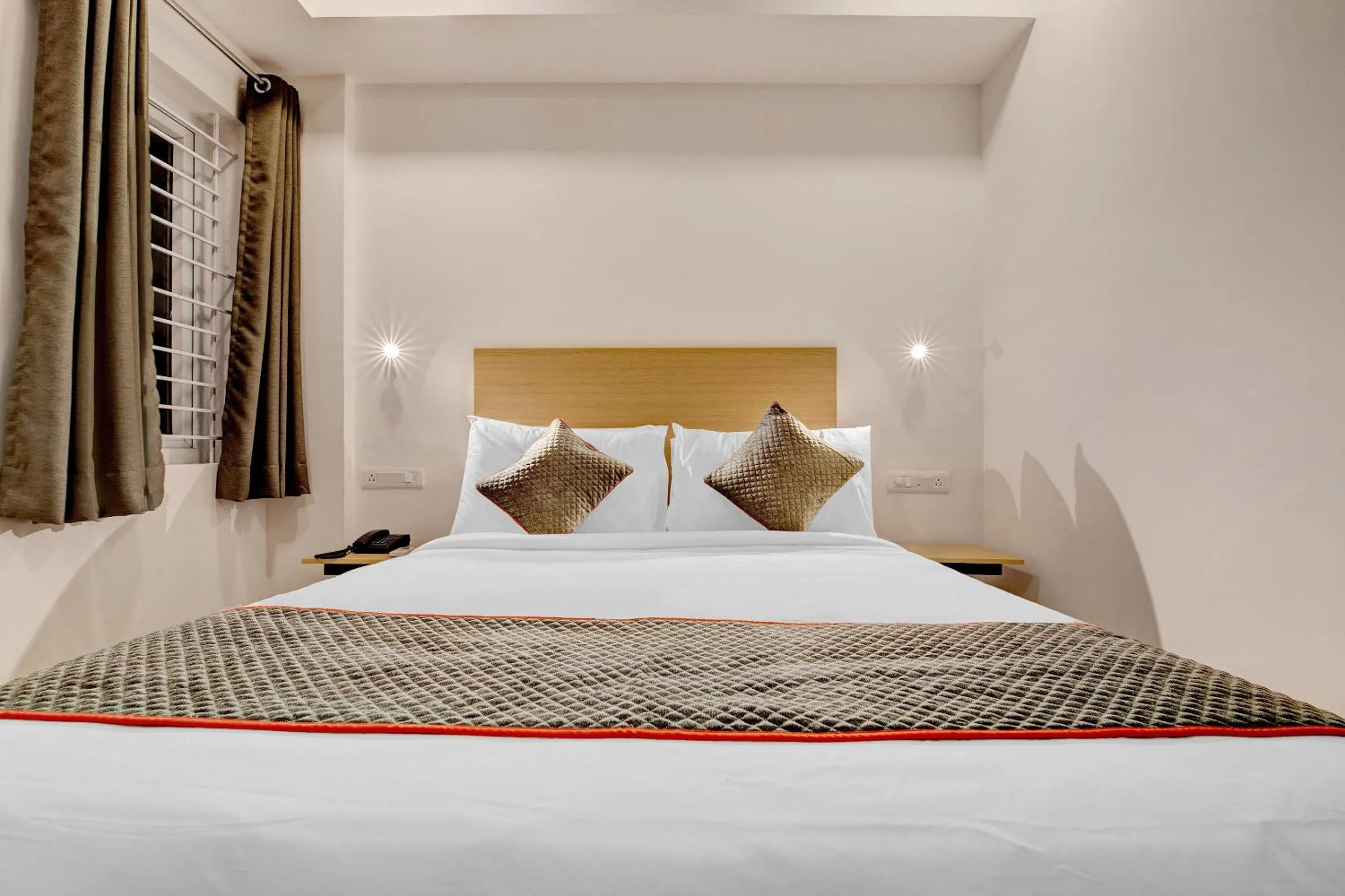 Bedroom, Bed in Super Townhouse Siri Residency