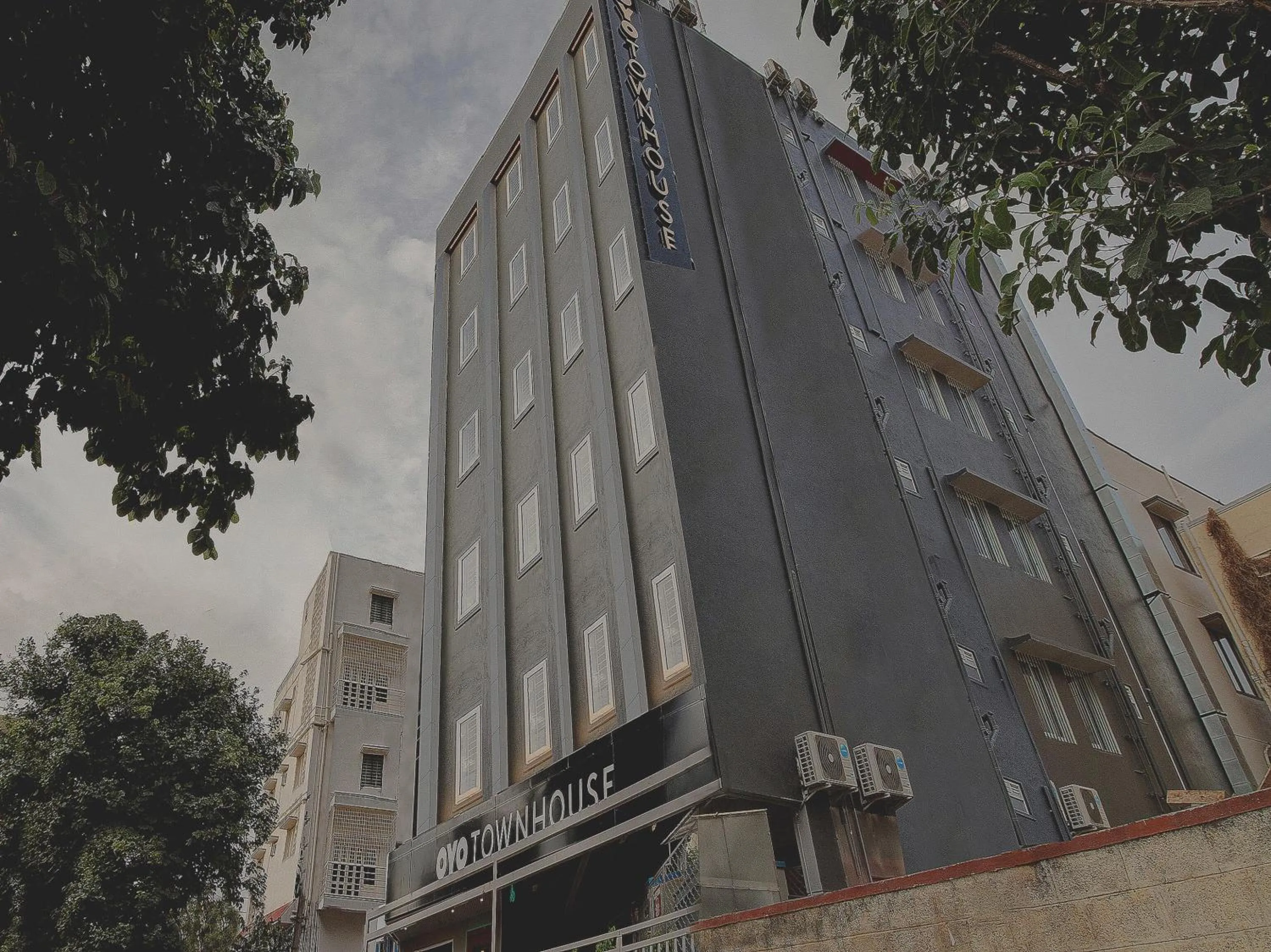 Facade/entrance in Super Townhouse Siri Residency