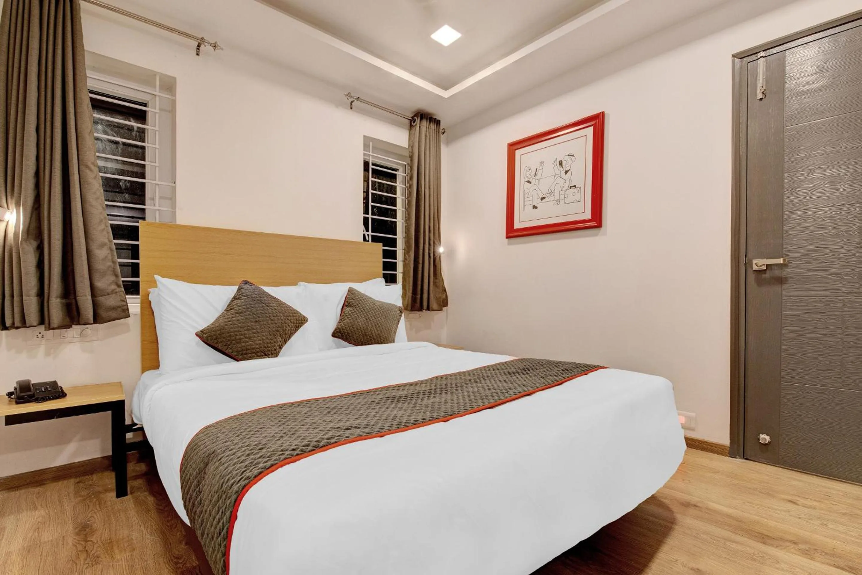 Bedroom, Bed in Super Townhouse Siri Residency