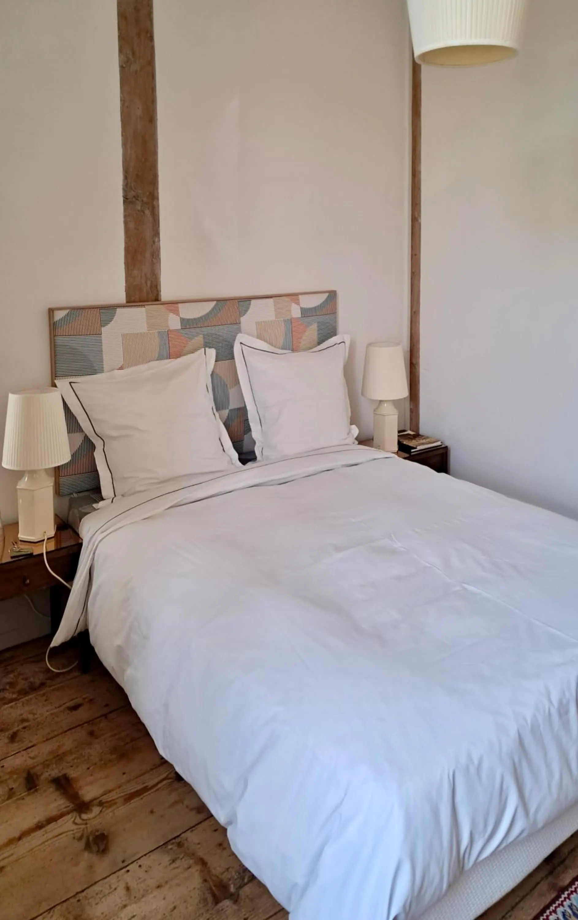 Bedroom, Bed in L'ancienne comédie