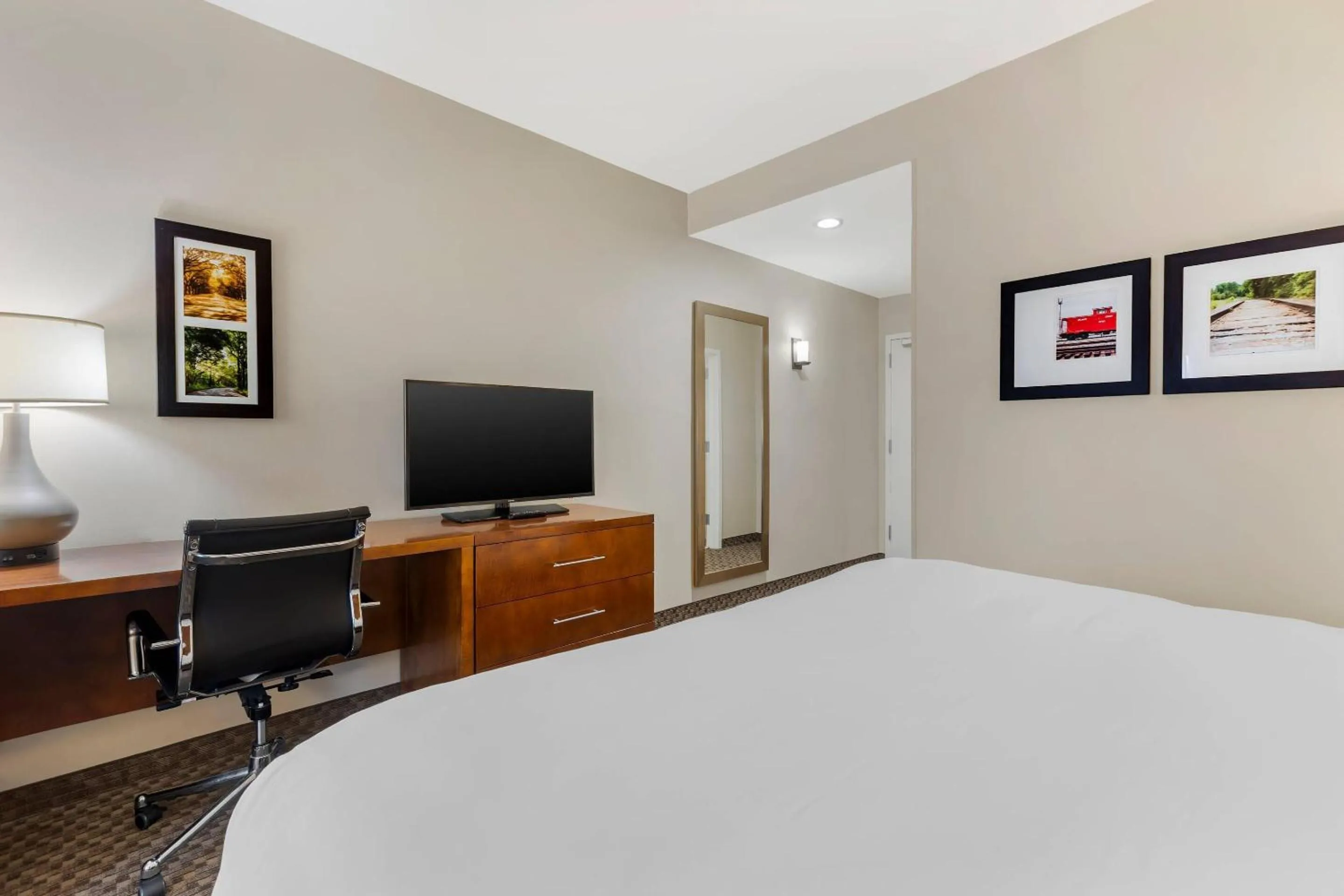 Bedroom, Bed in Comfort Inn & Suites Florence Center Area