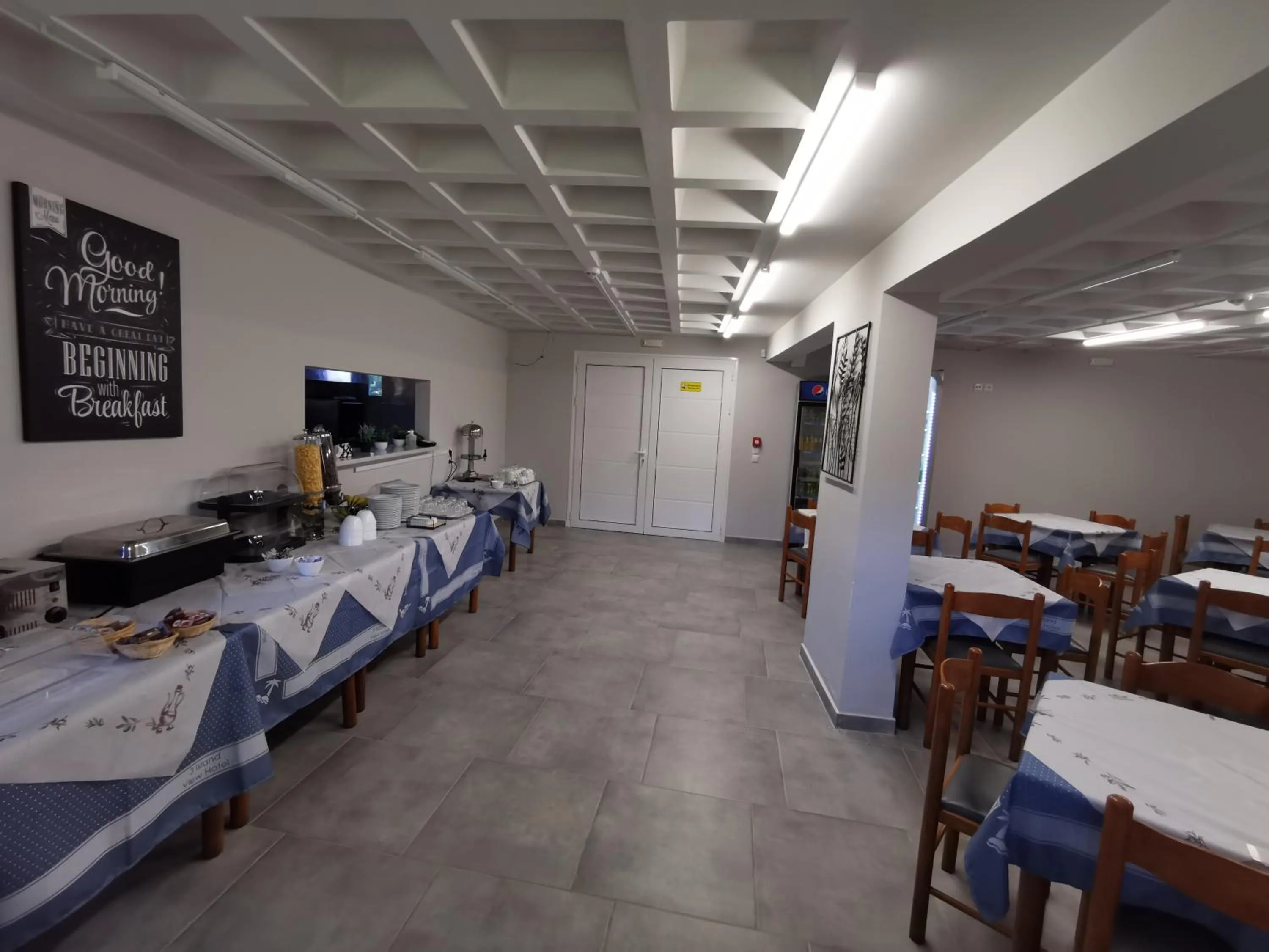 Breakfast in 3 Island View Hotel