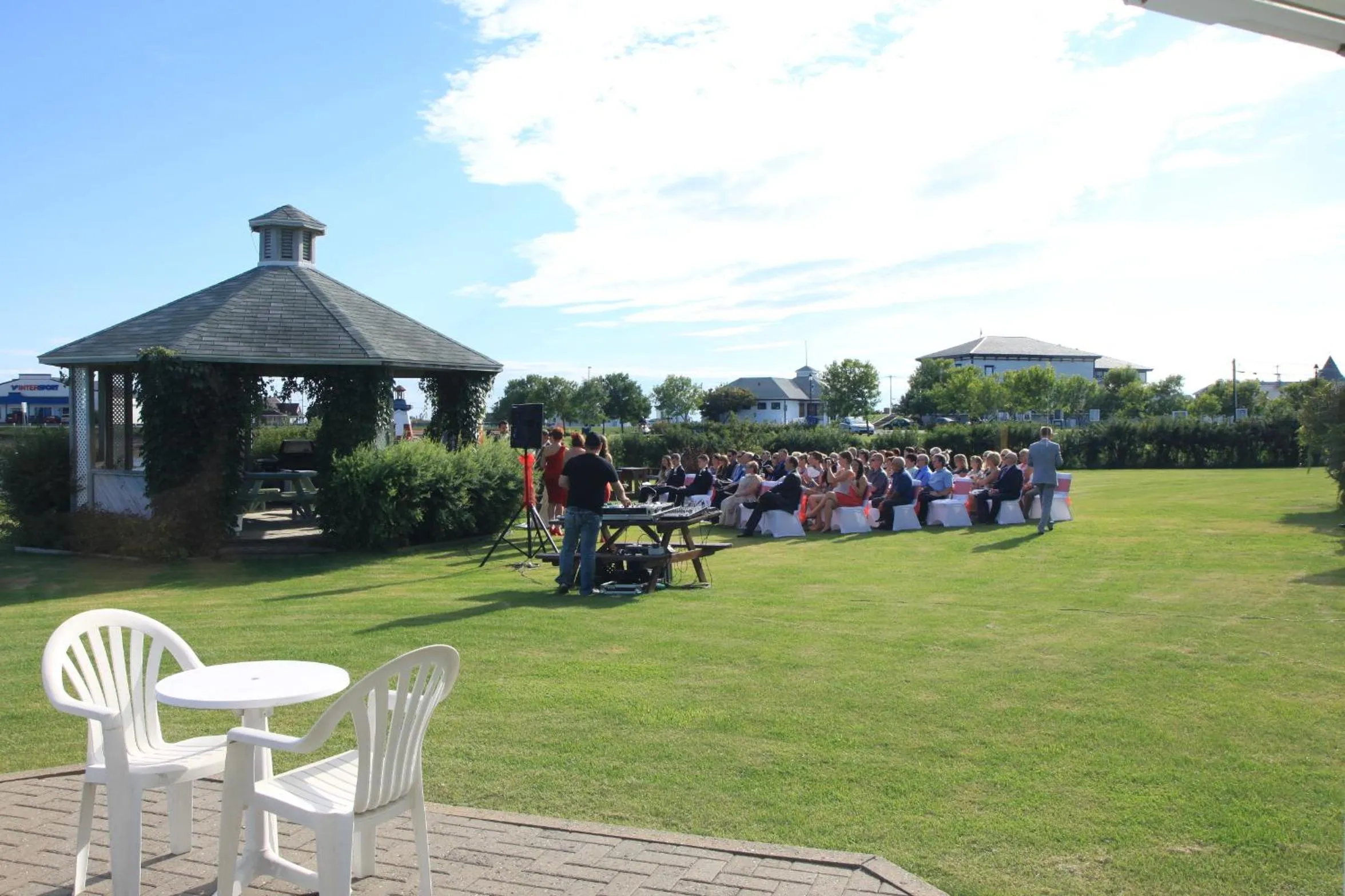 Garden in Motel Grand-Pré Inc