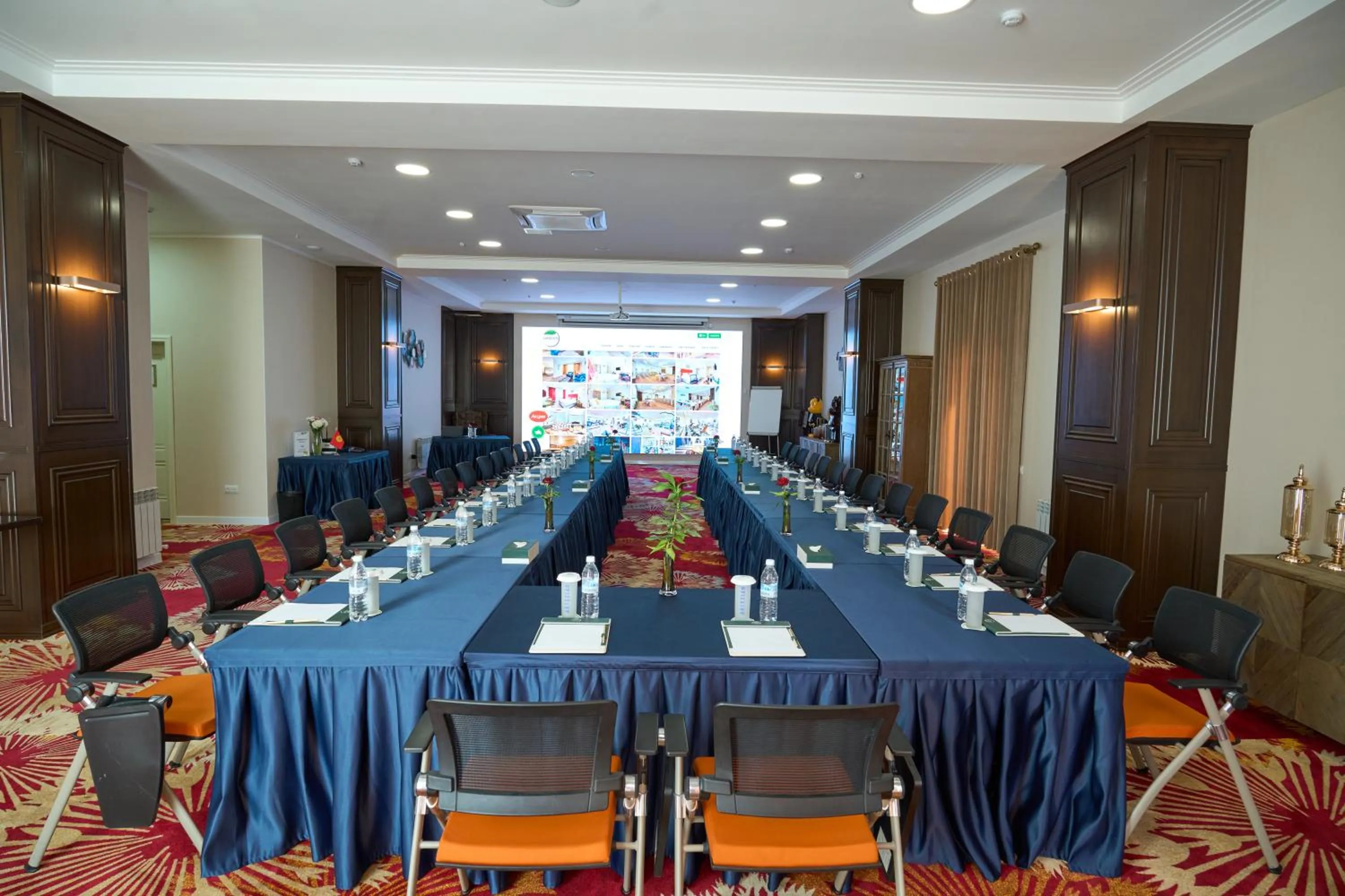 Business facilities in Garden Hotel & SPA